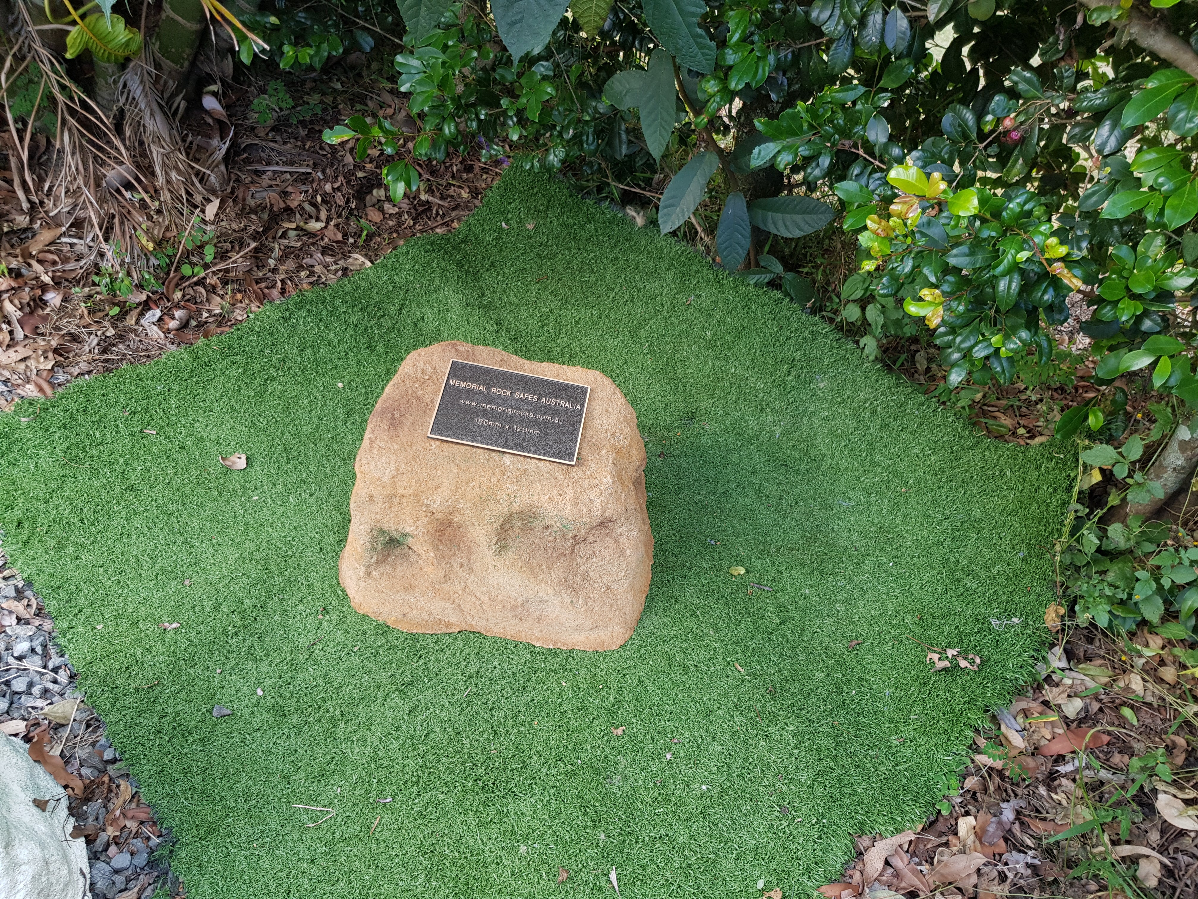 Memorial Rock Urn 1663 Large Sandstone