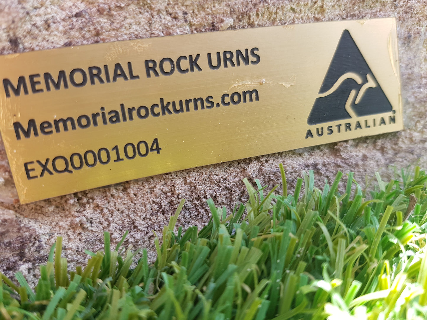 Memorial Rock Urn EXQ1004
