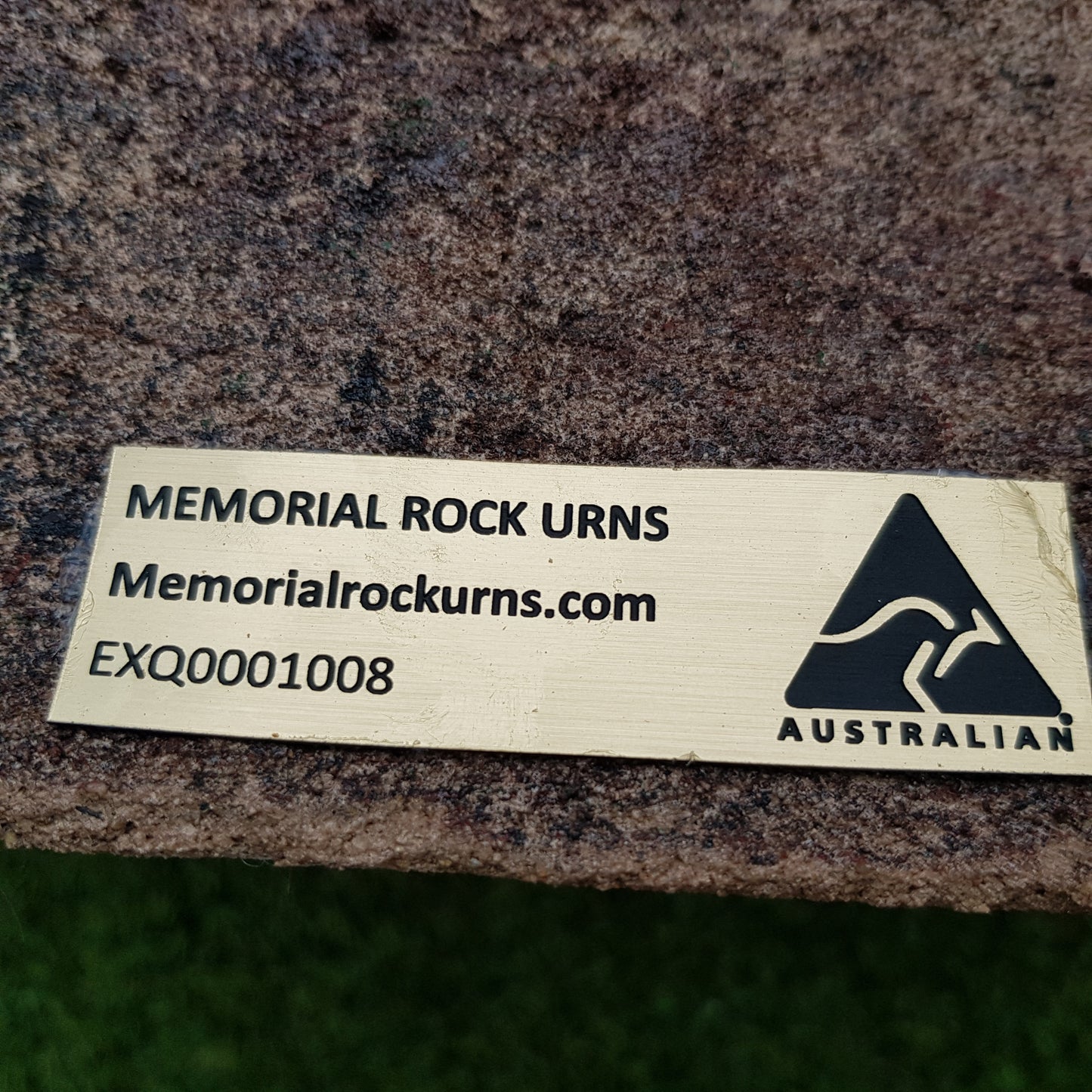 Memorial Rock Urn EXQ1008