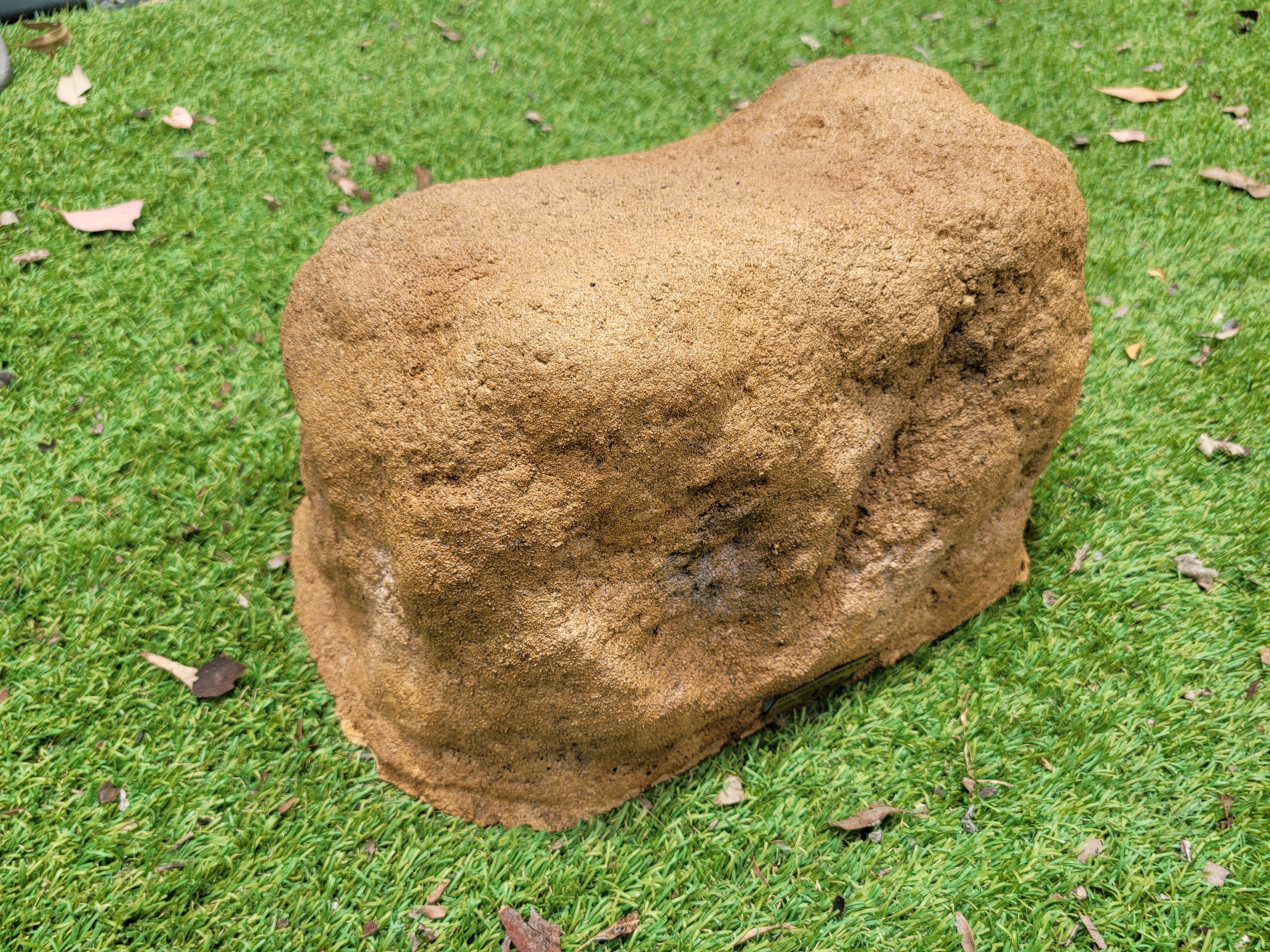 Memorial Rock Urn 1824 Regular Sandstone