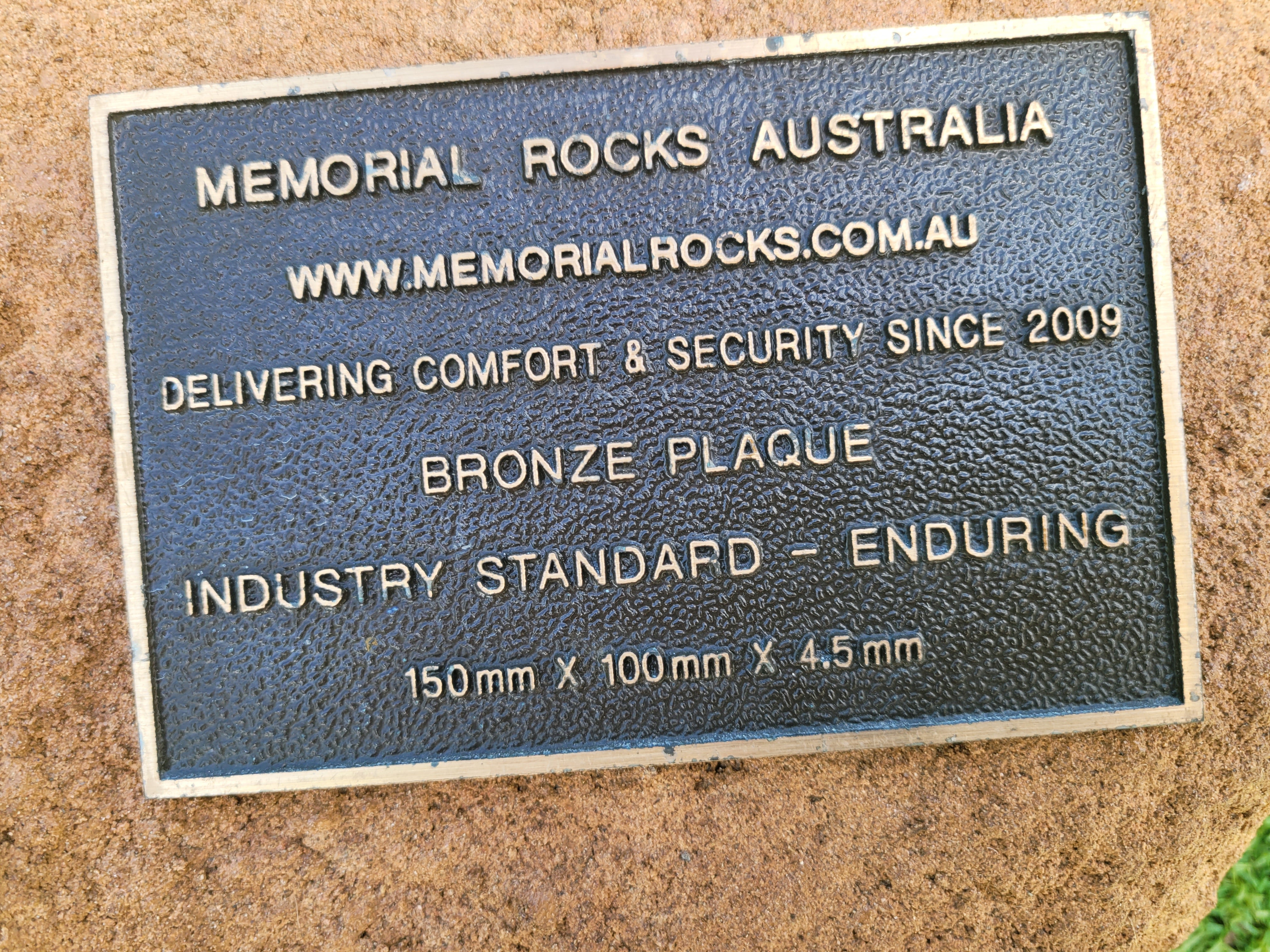 Memorial Rock Urn 1828  Medium Sandstone