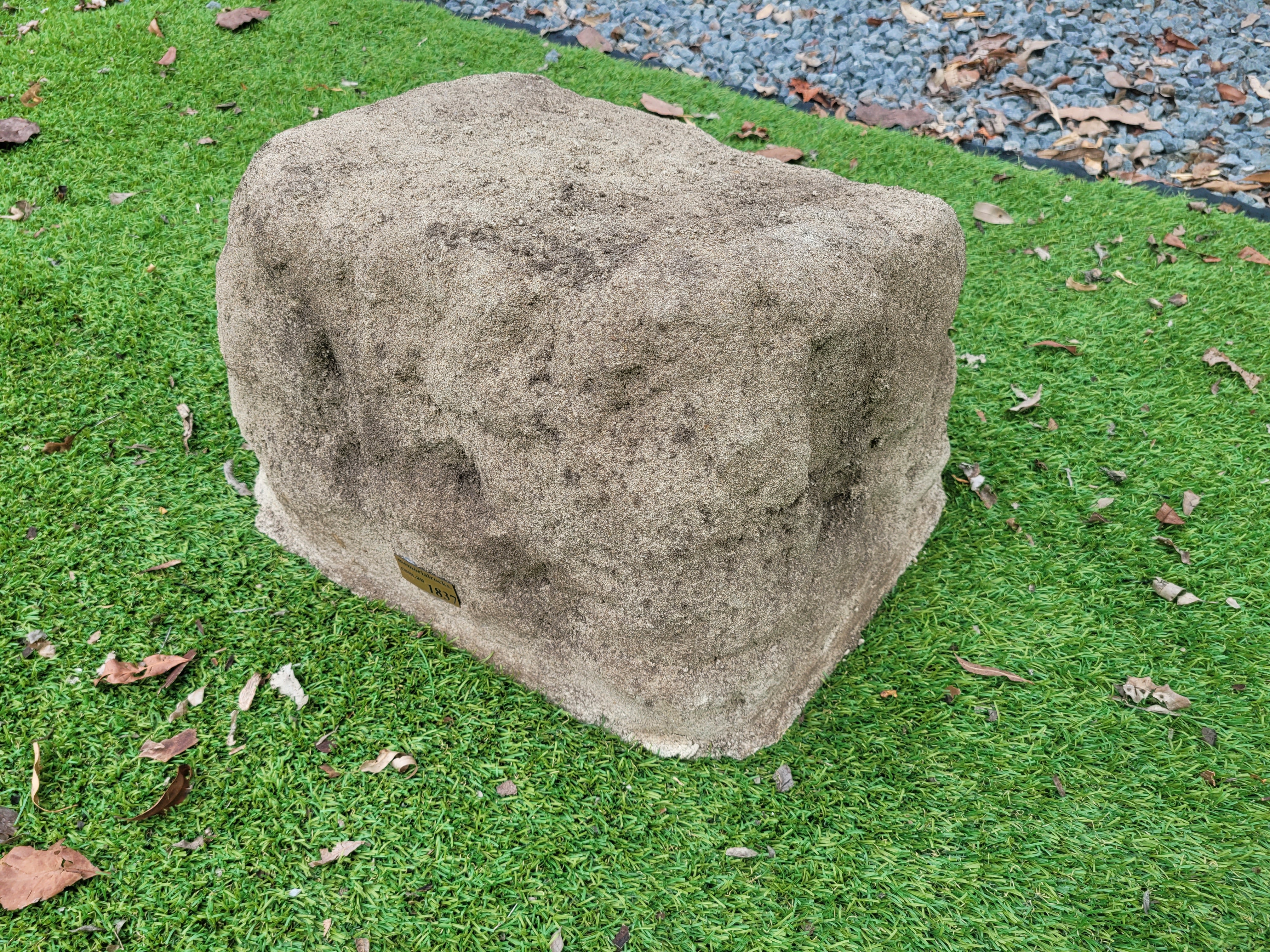 Memorial Rock Urn 1837 Large Double Natural Riversand