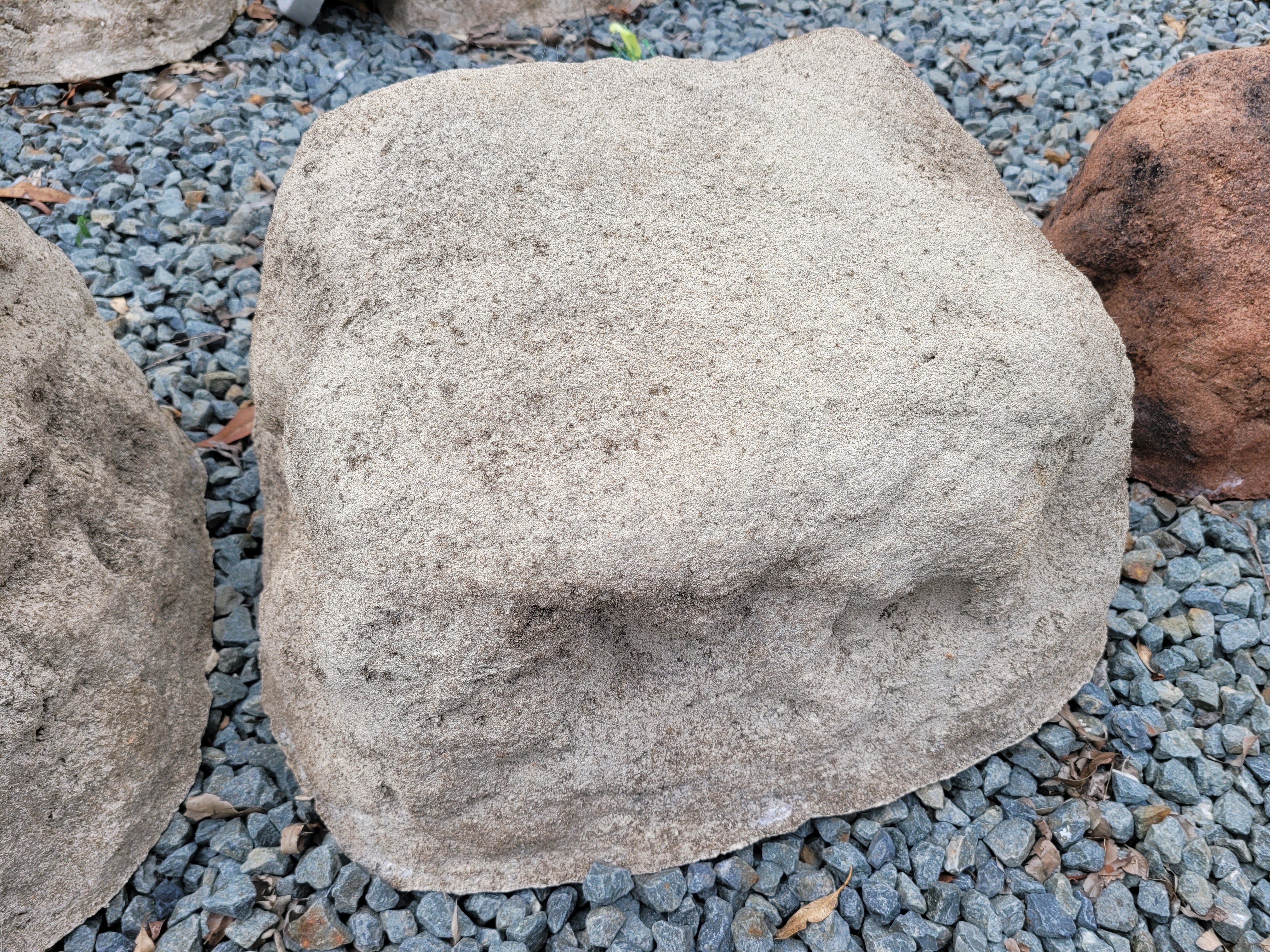 (Memorial Rock Urn 1853 Large Double Natural Riversand