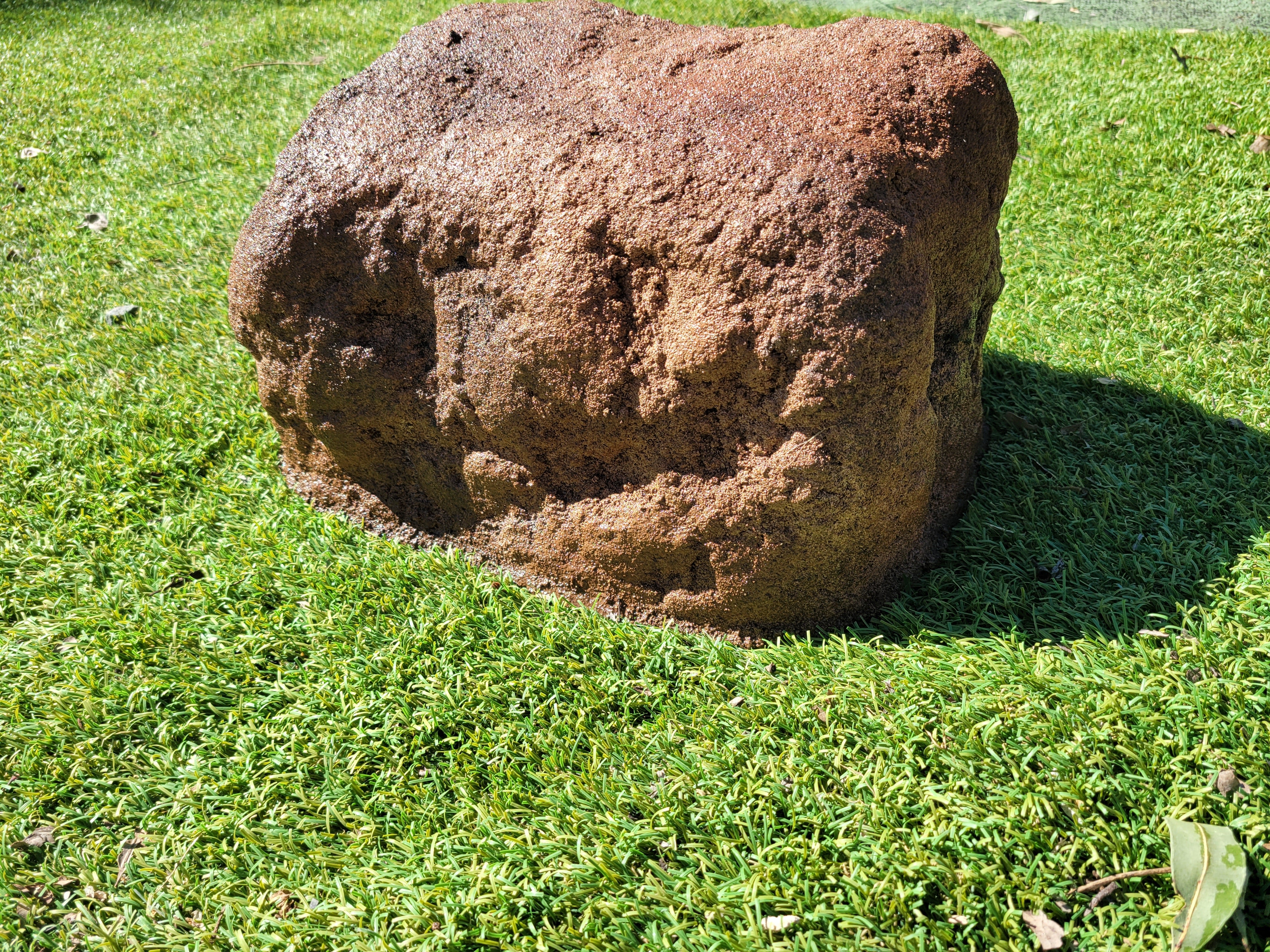 Memorial Rock Urn 1855 Regular Brown