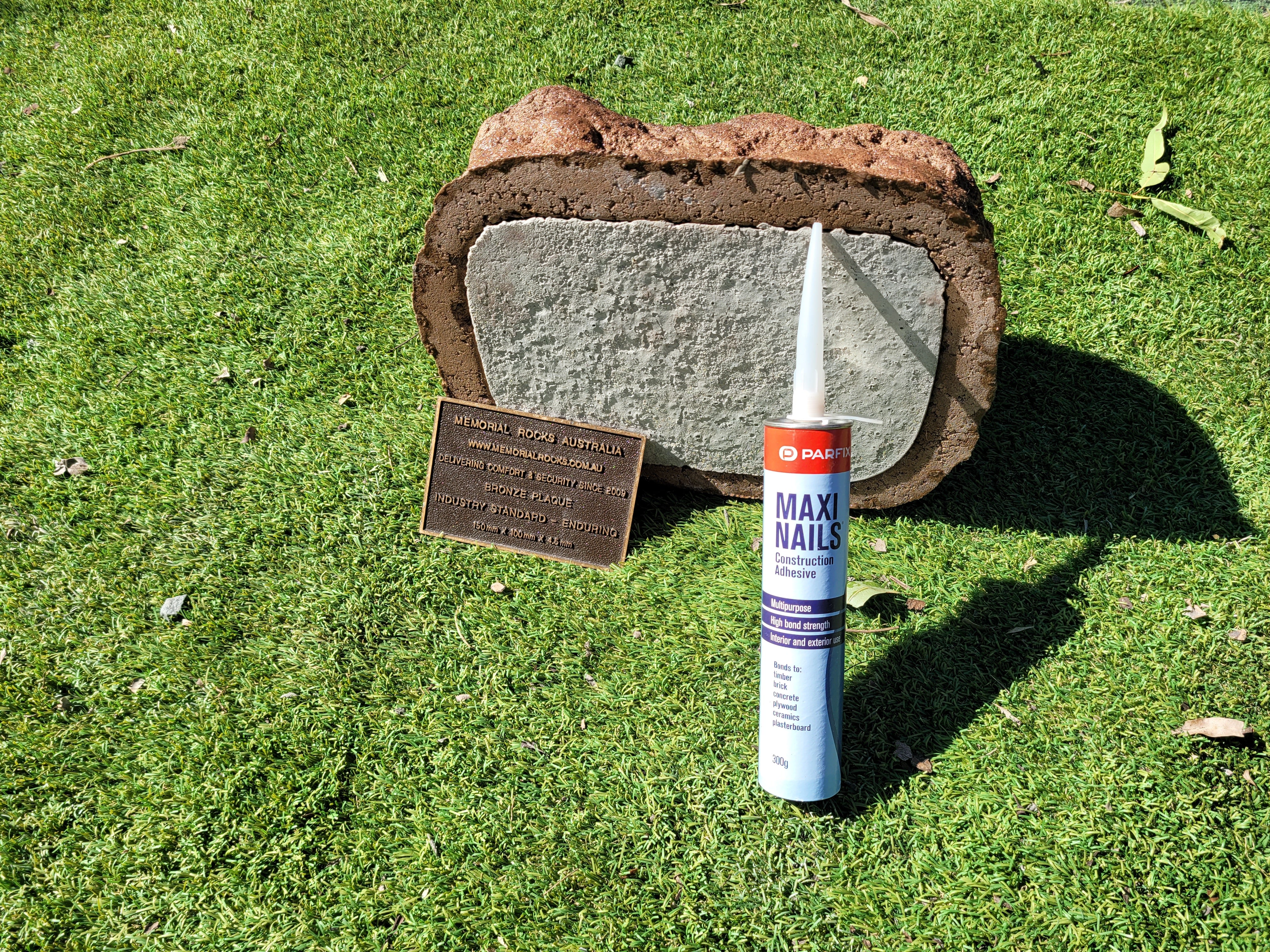 Memorial Rock Urn 1855 Regular Brown