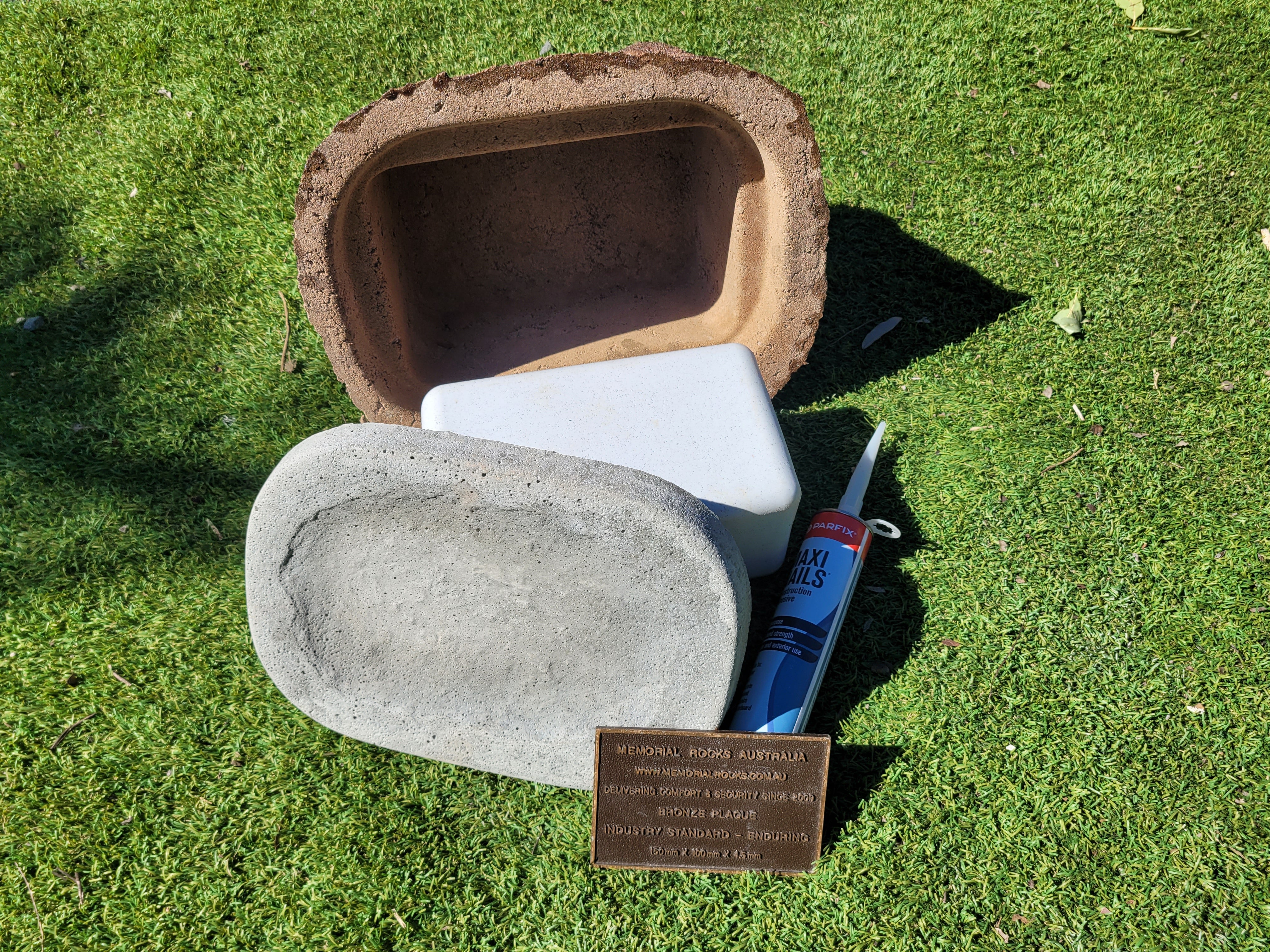 Memorial Rock Urn 1857  Medium Brown