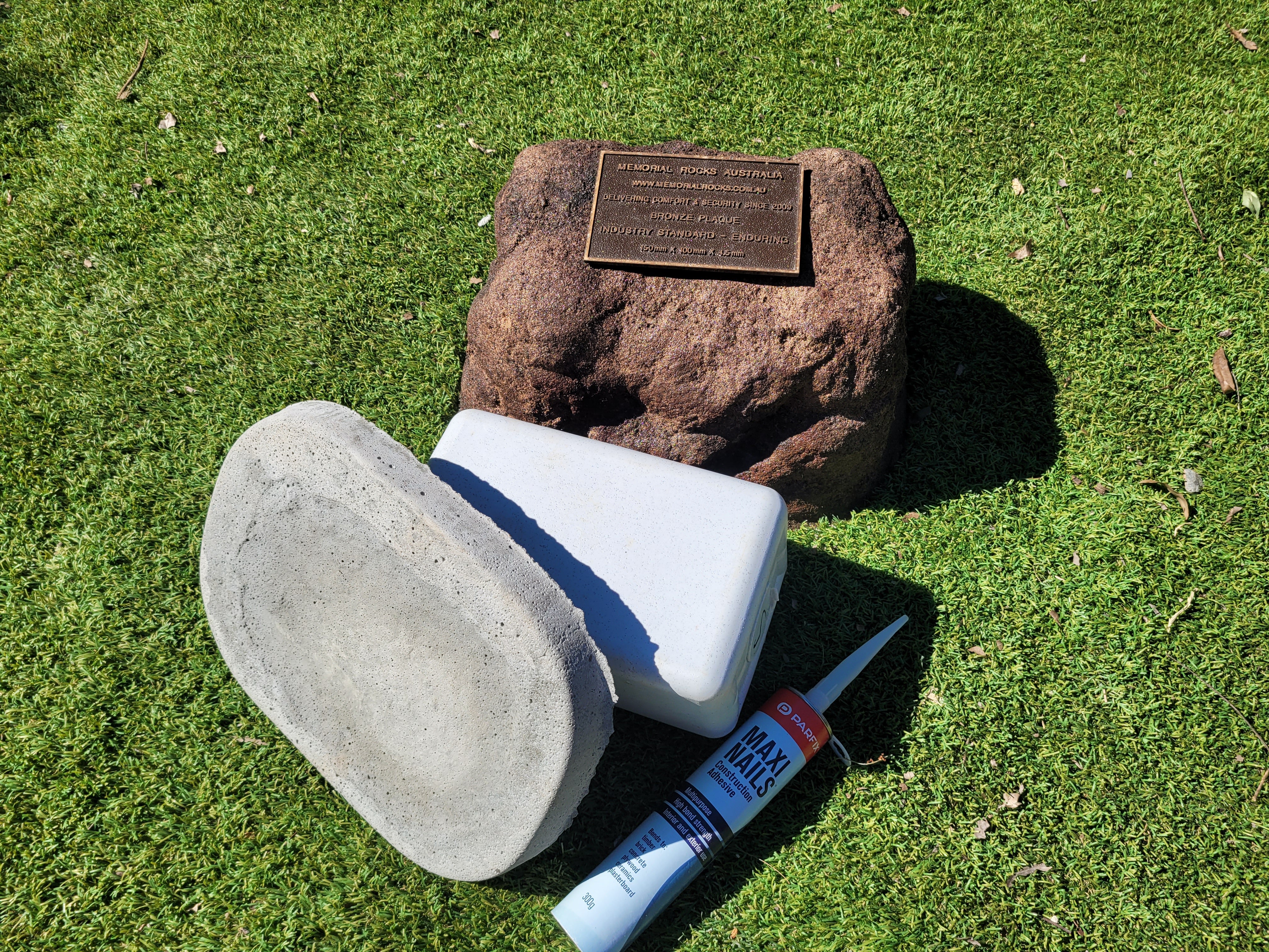 Memorial Rock Urn 1858  Medium Brown