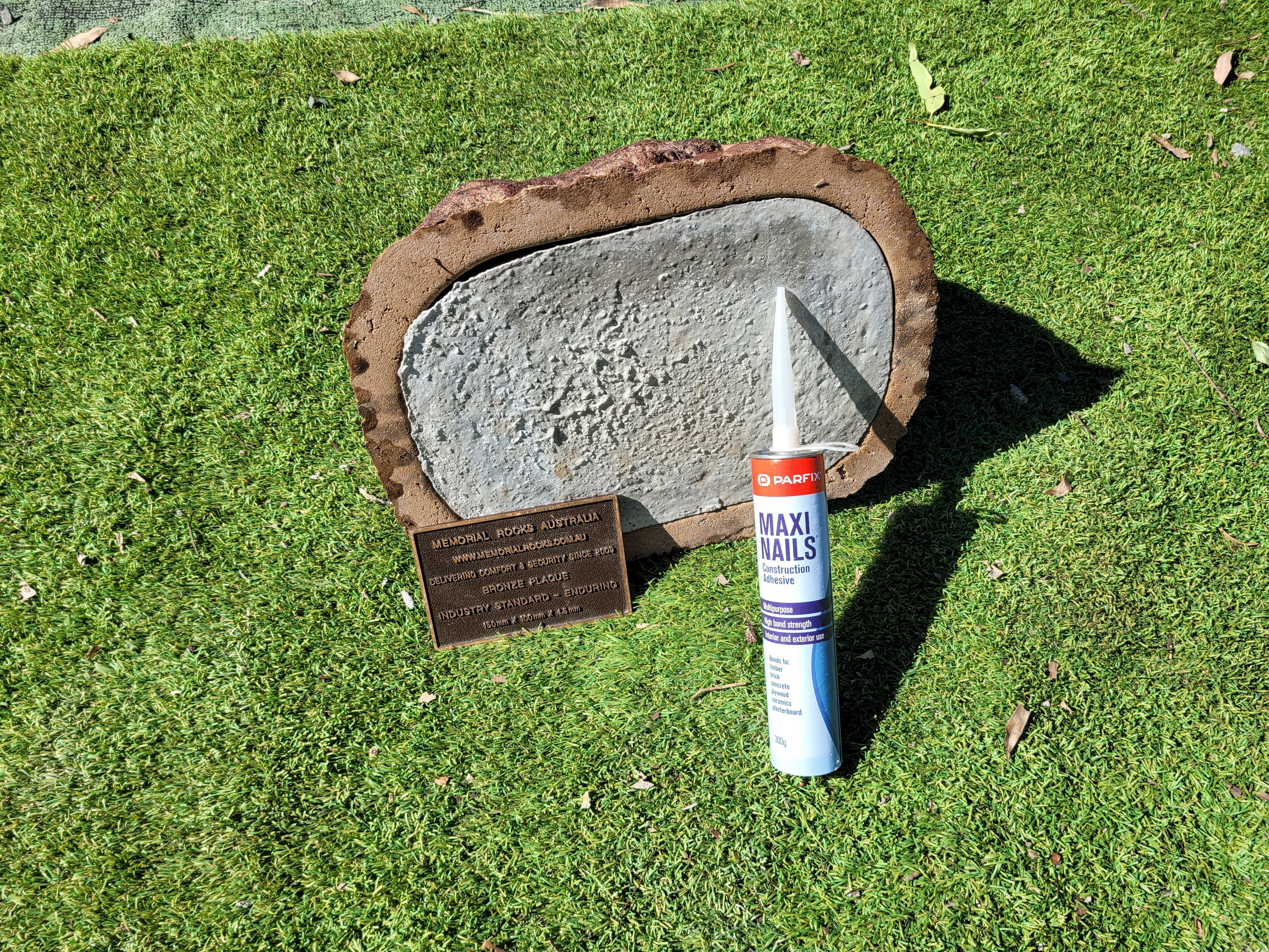 Memorial Rock Urn 1858  Medium Brown