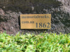 Memorial Rock Urn 1862 Medium Charchole / Black