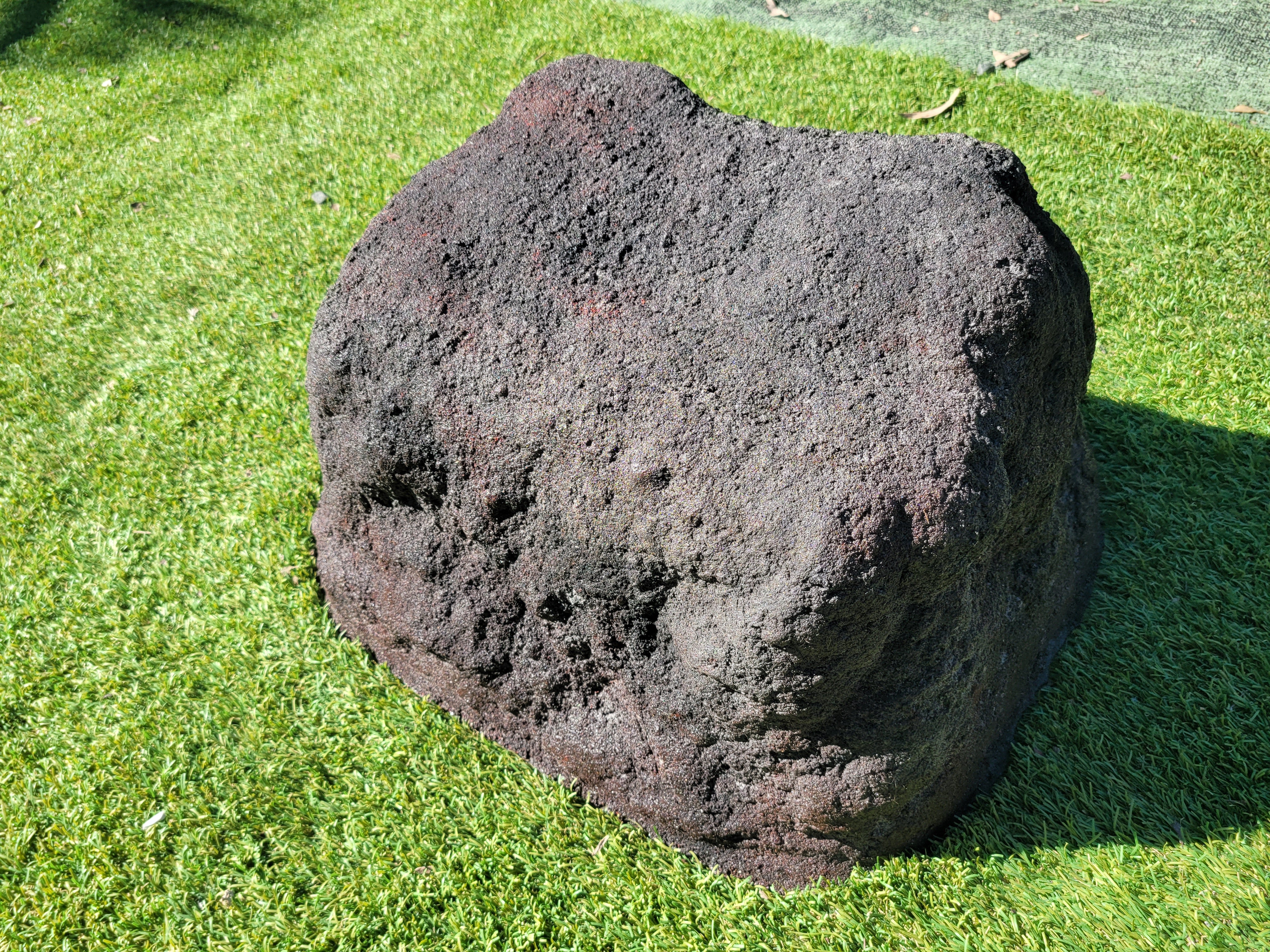 Memorial Rock Urn 1872 Large Double Charcoal/ Black