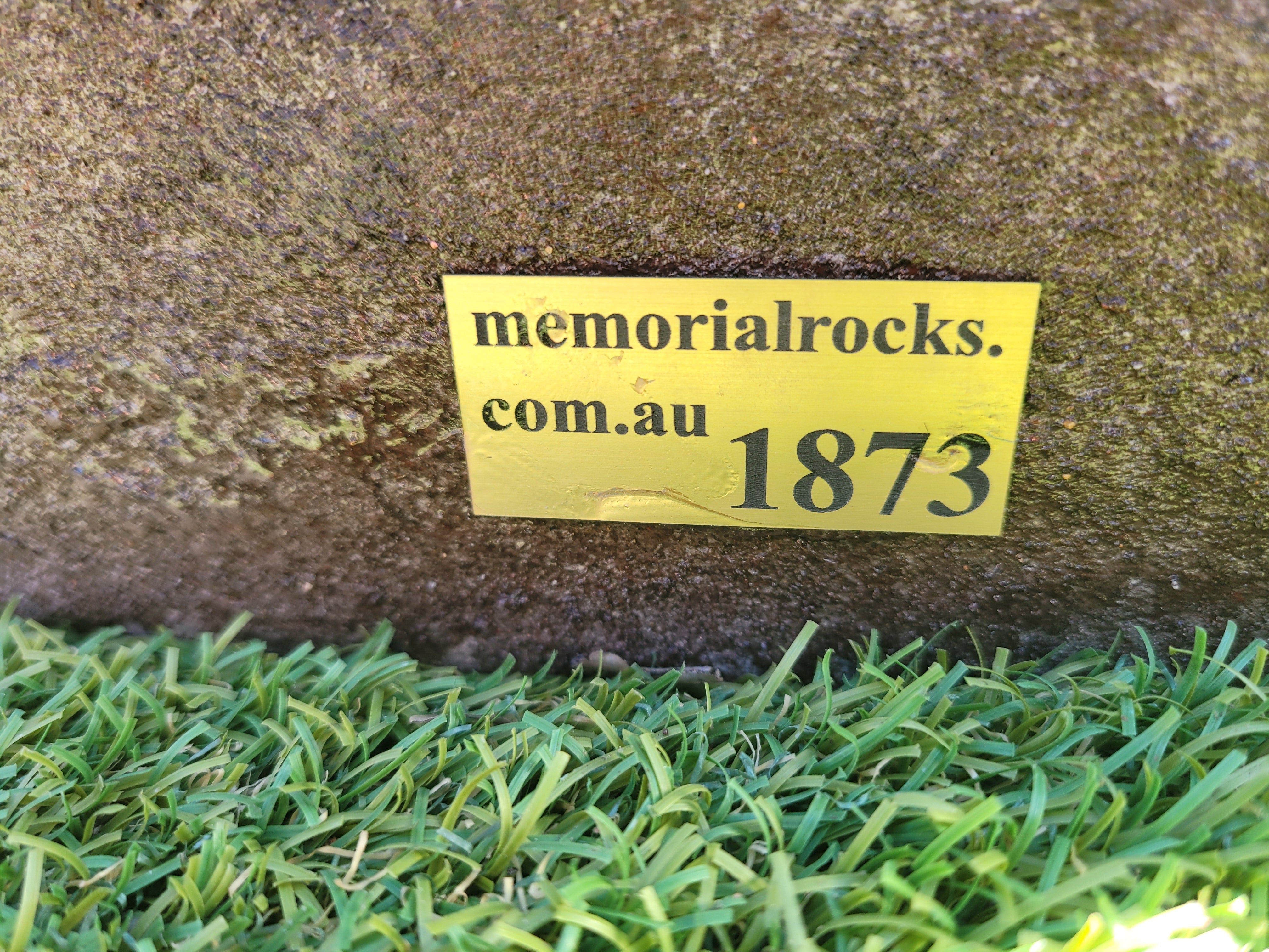 Memorial Rock Urn 1873 Large Double Charcoal/ Black