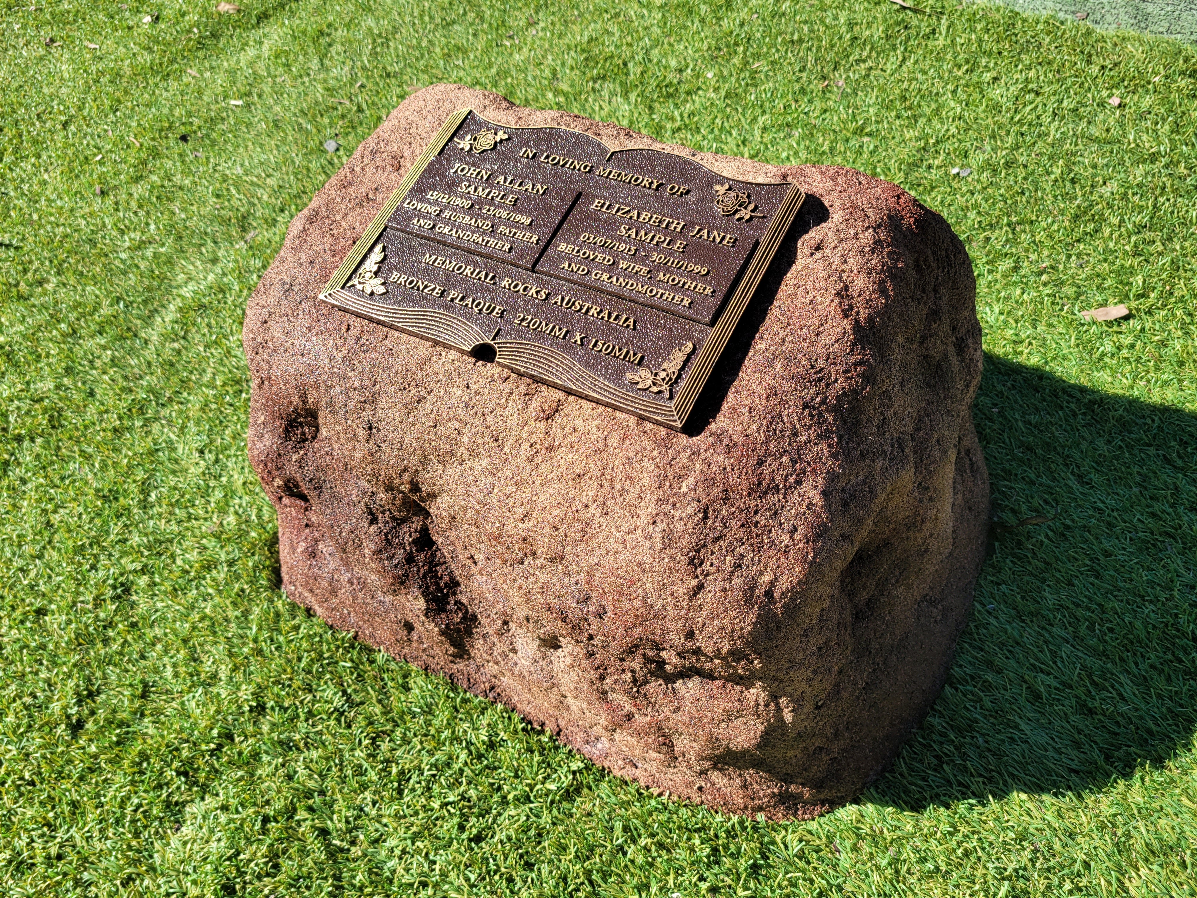 Memorial Rock Urn 1875 Large Double Brown