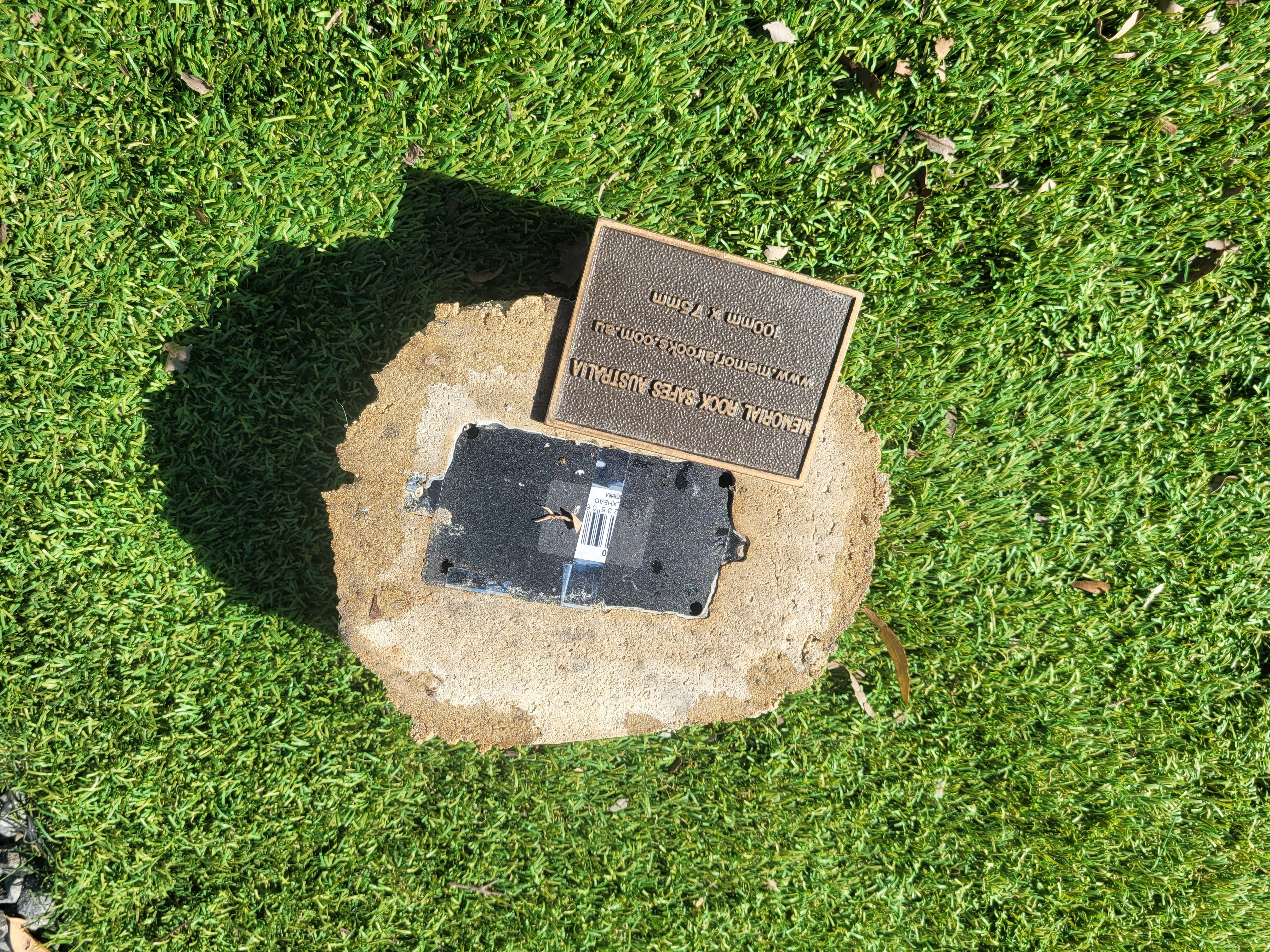 Partial Ash Rock Urn PA 1881 Natural Riversand