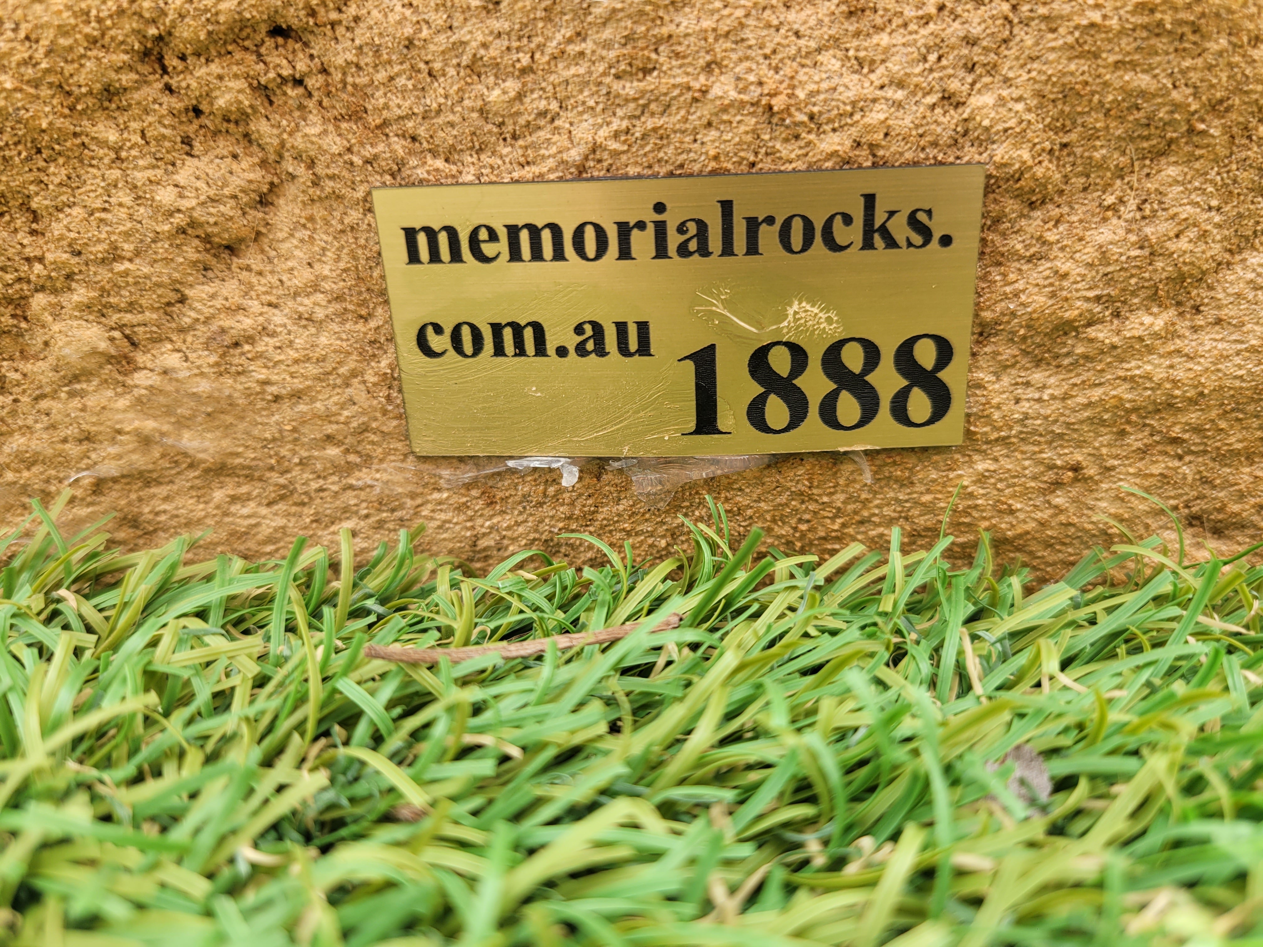 Memorial Rock Urn 1888 Regular Sandstone