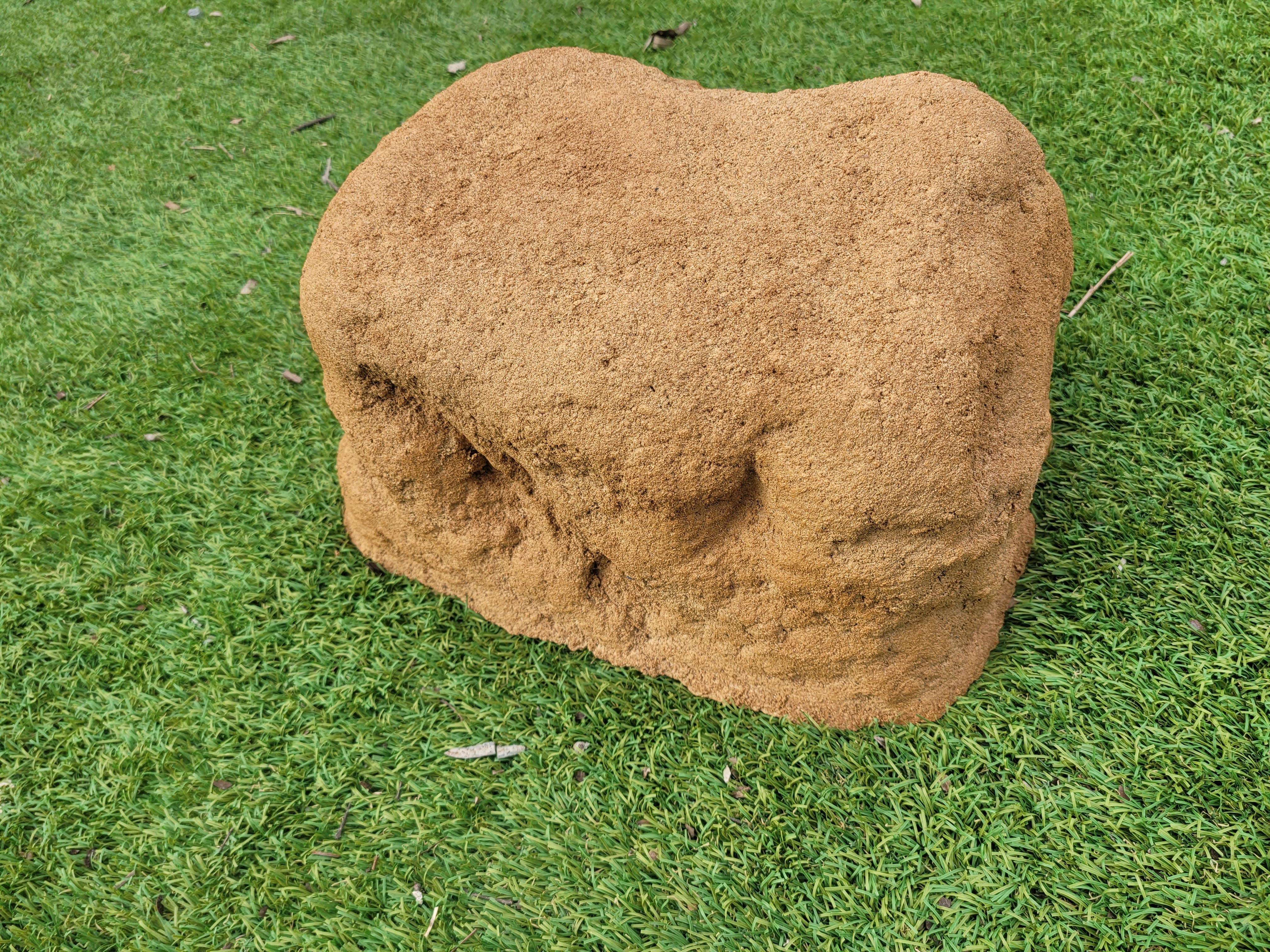 Memorial Rock Urn 1889 Regular Sandstone