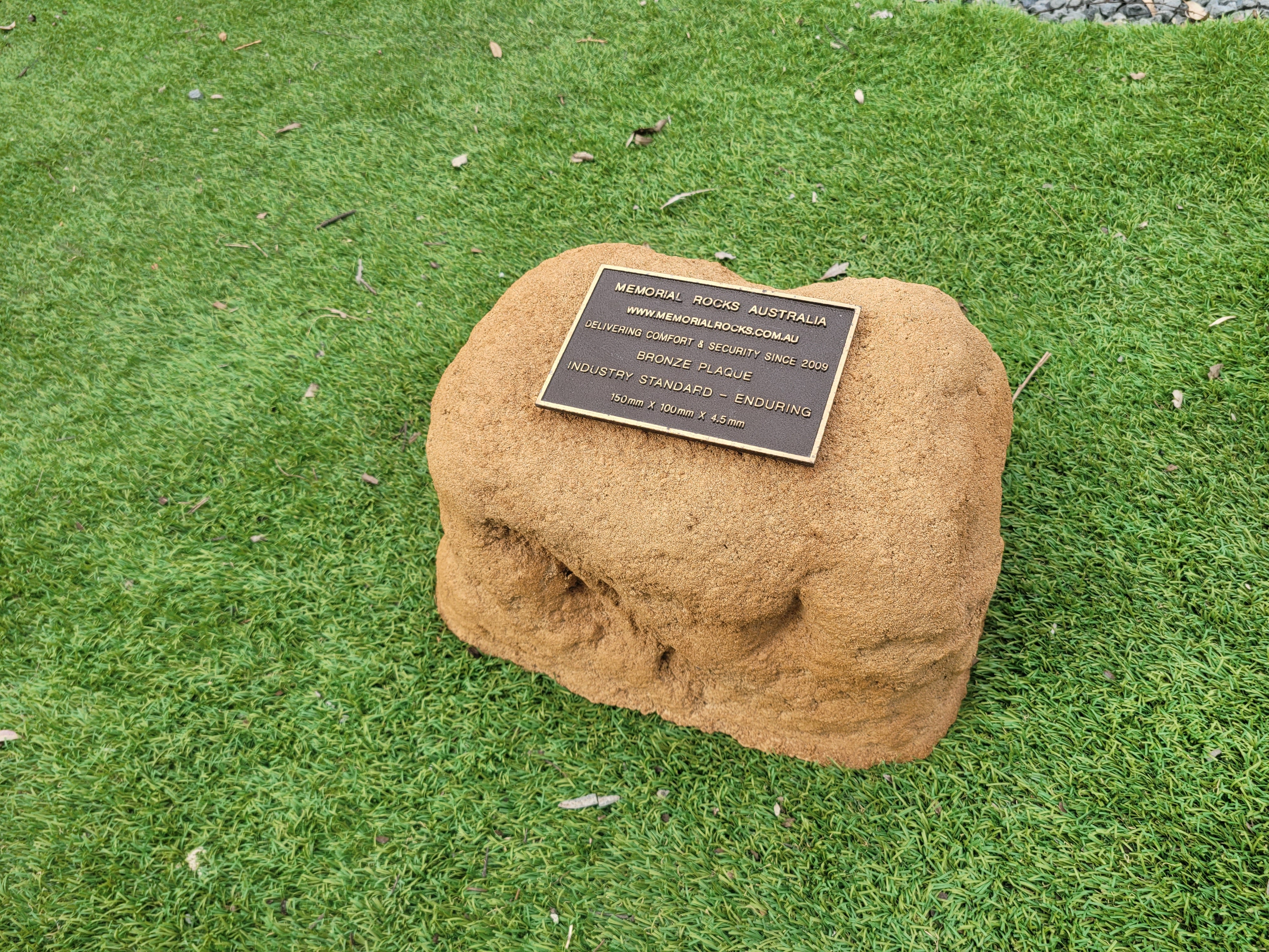 Memorial Rock Urn 1889 Regular Sandstone