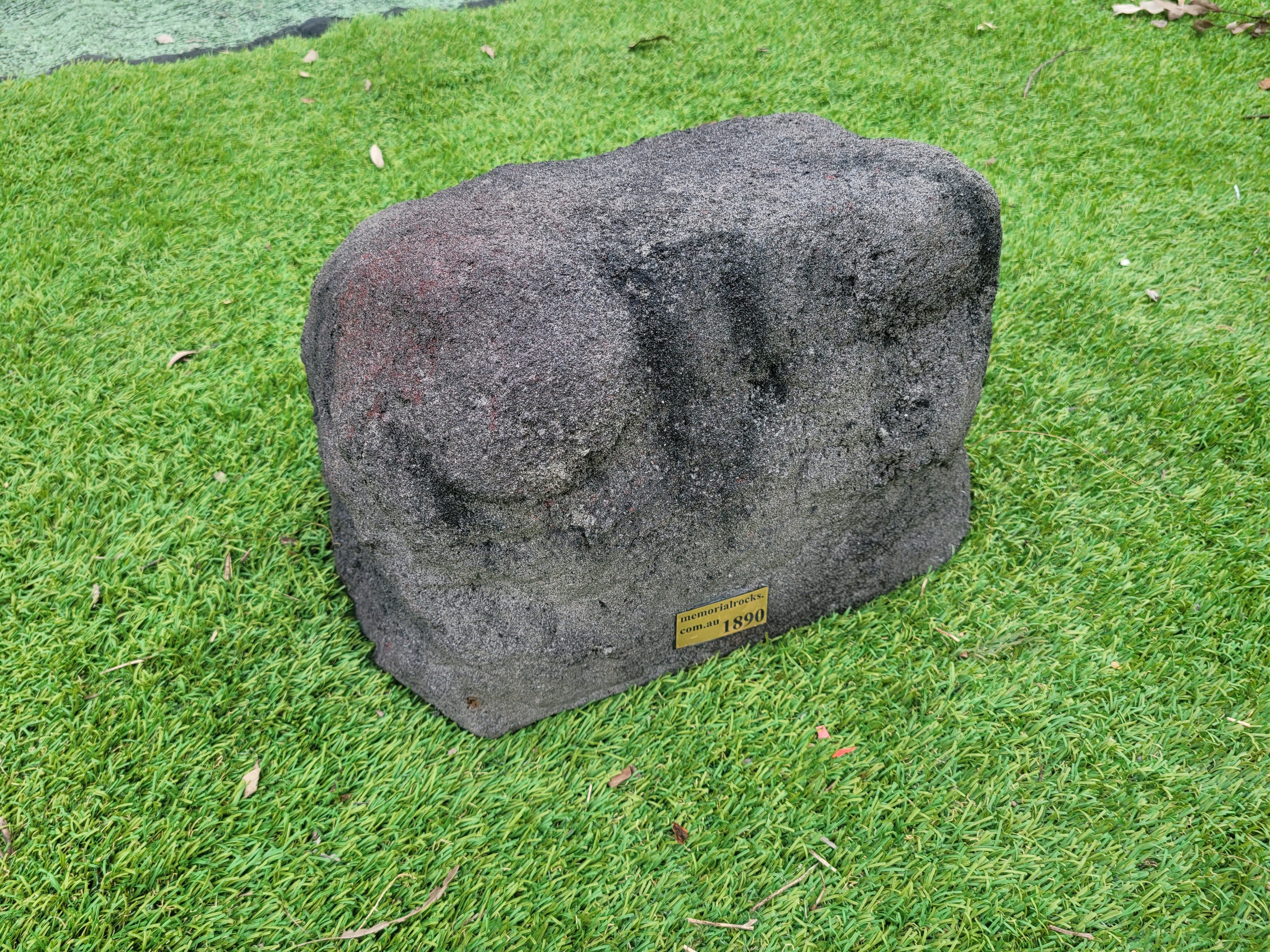 Memorial Rock Urn 1890 Regular Black