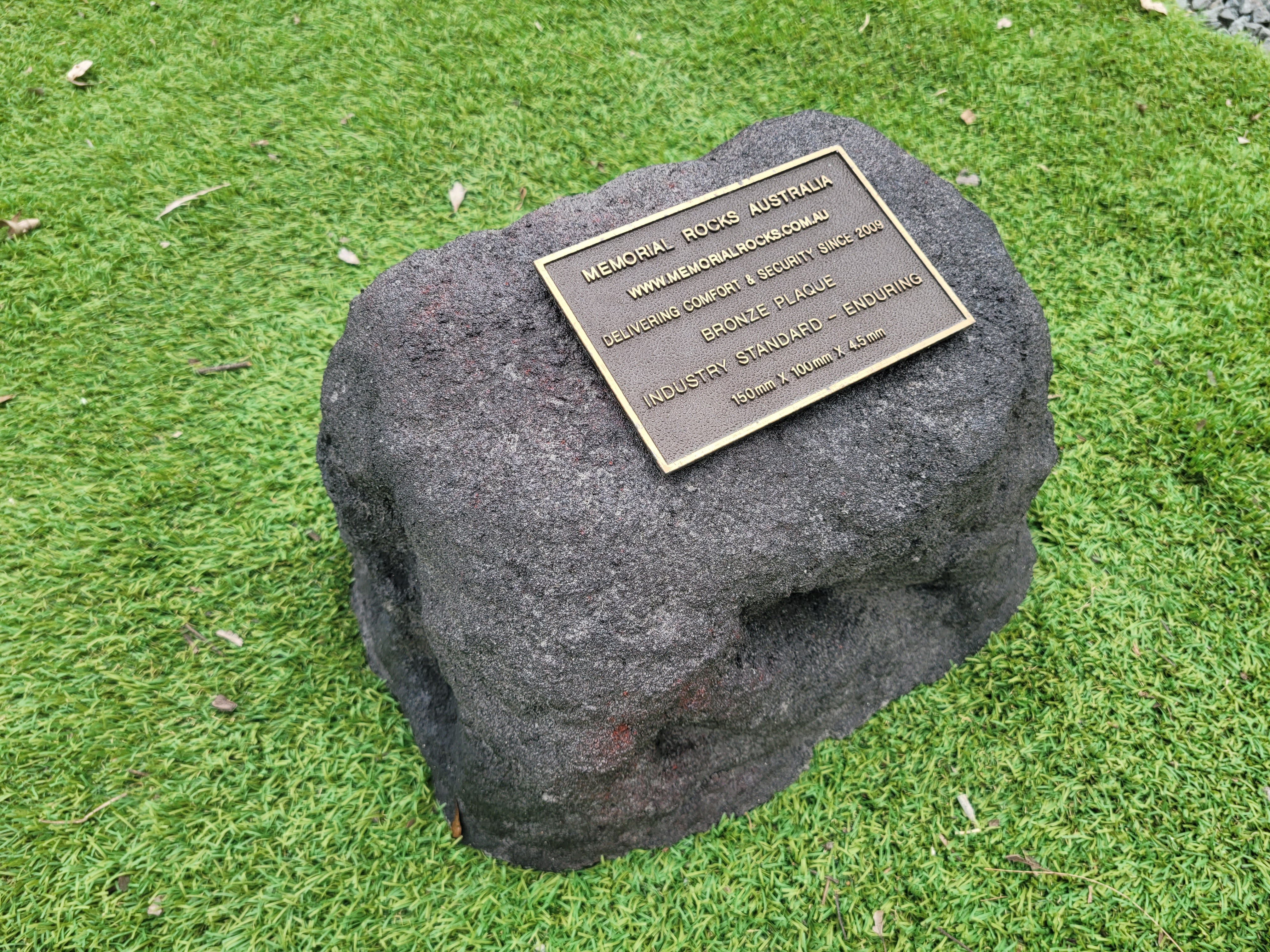 Memorial Rock Urn 1891 Regular Black