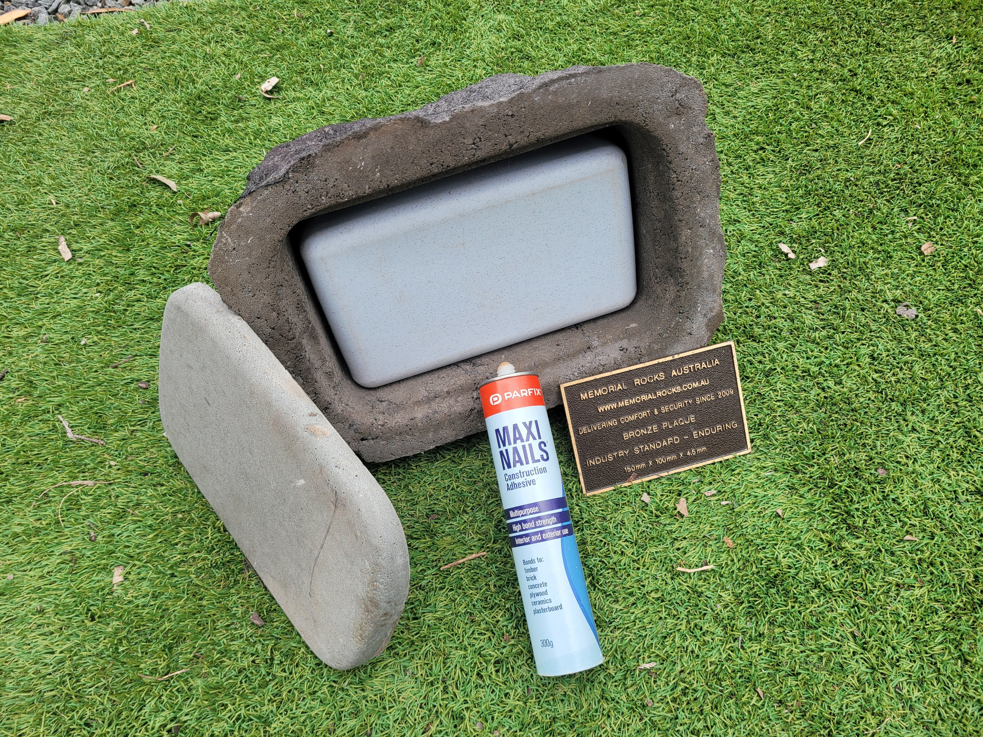 Memorial Rock Urn 1891 Regular Black