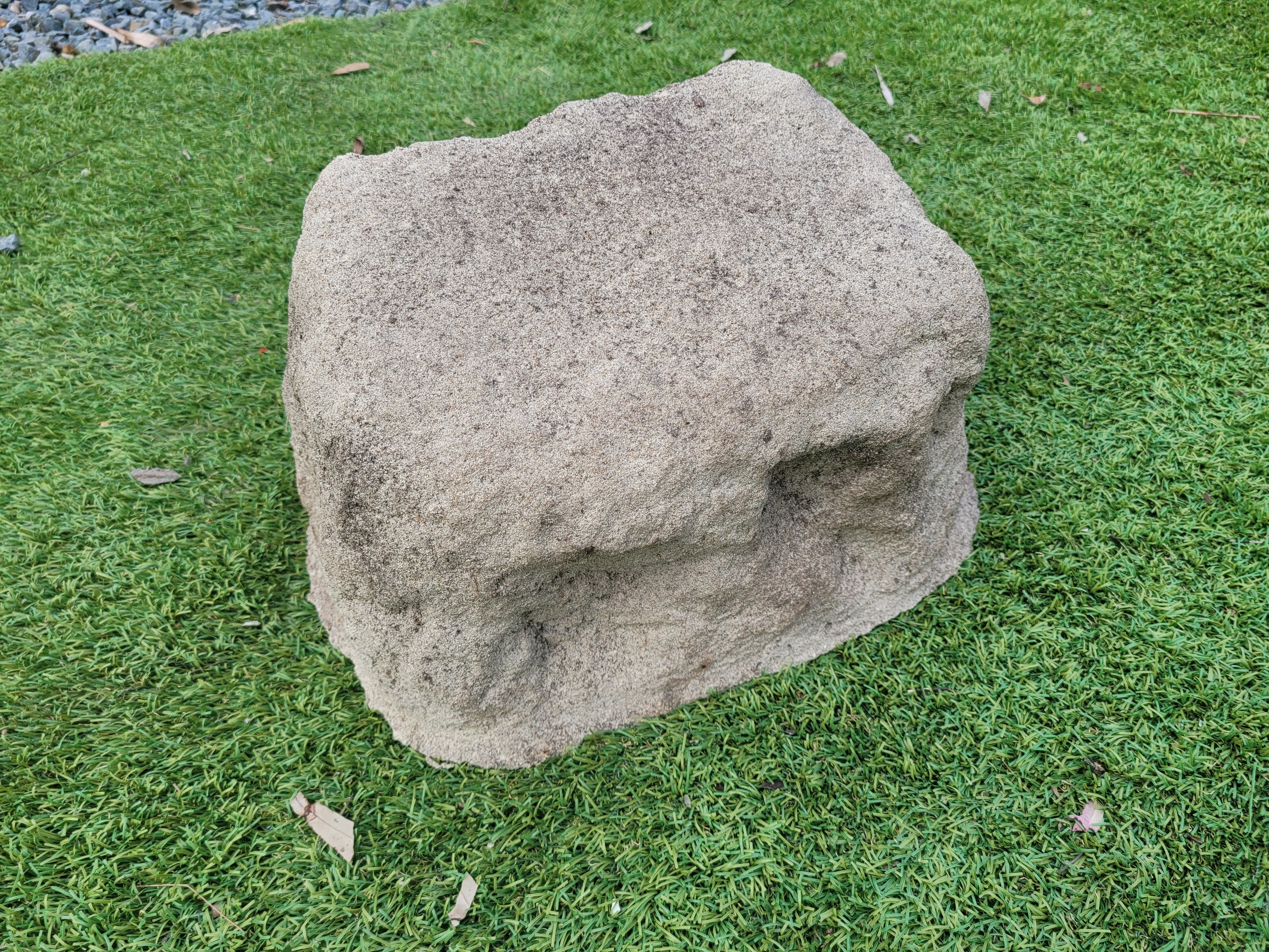 Memorial Rock Urn 1894 Regular Natural Riversand