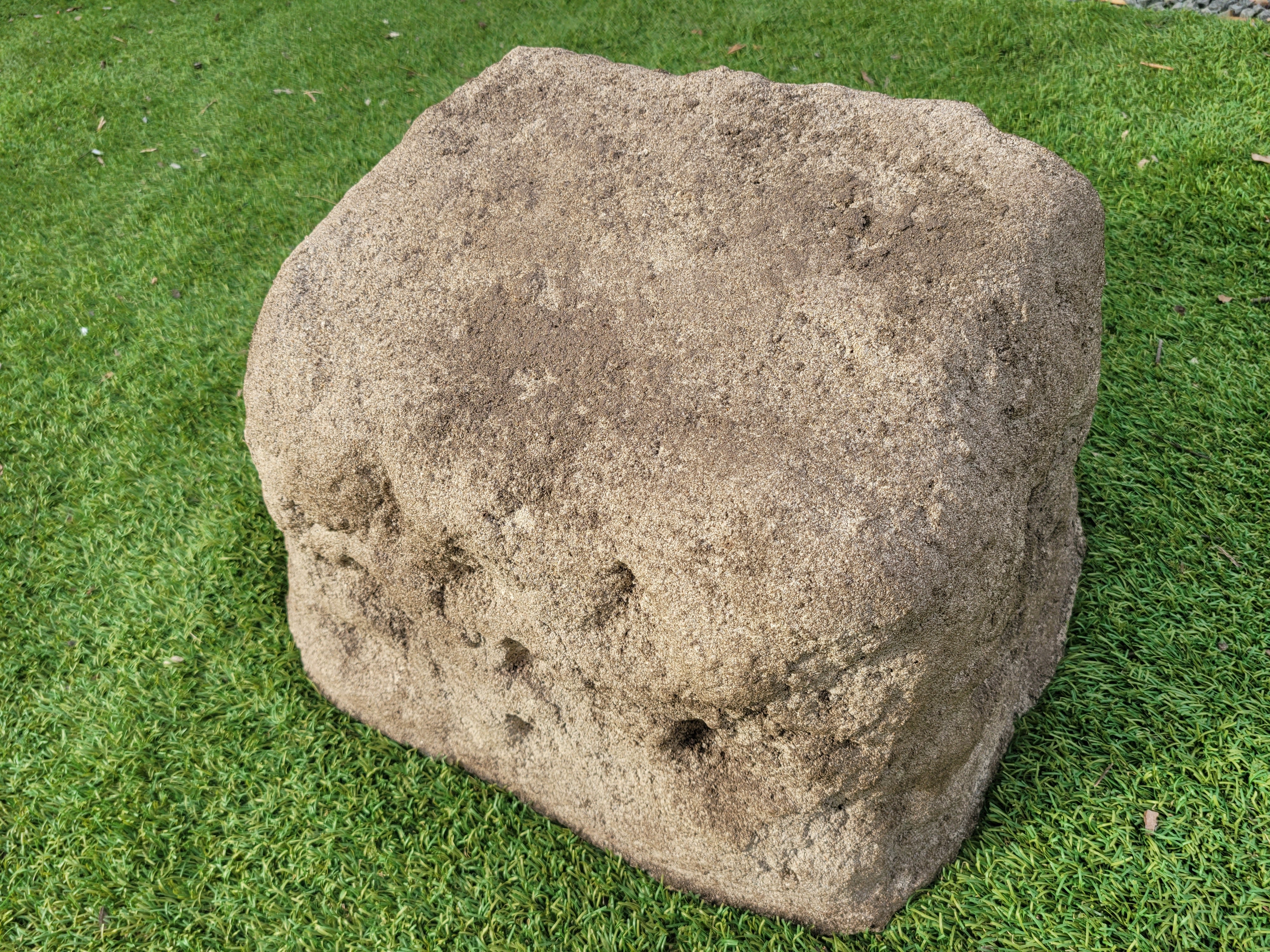 Memorial Rock Urn 1905 Large Double Natural Riversand