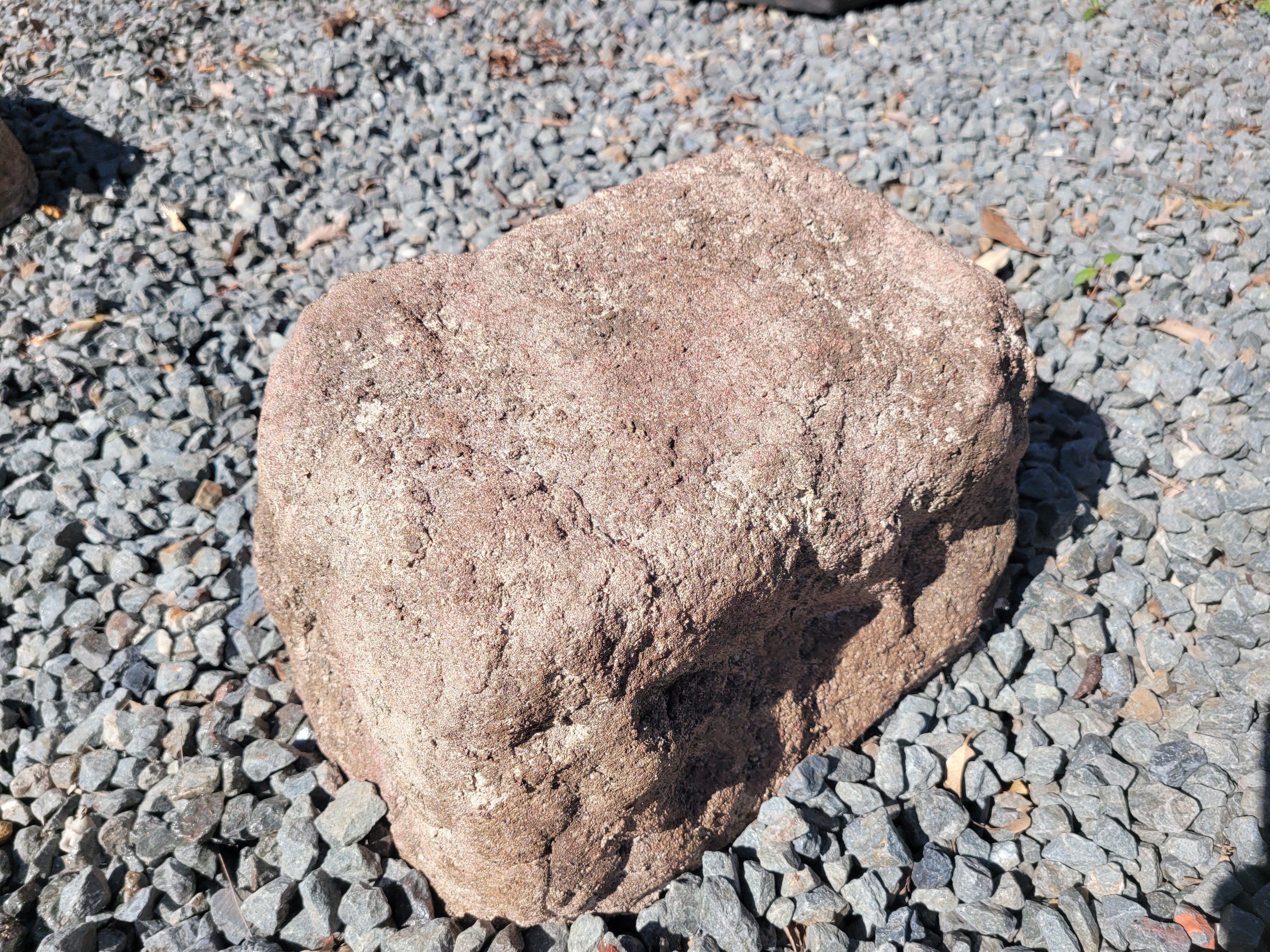Memorial Rock Urn 2039 Regular Natural Riversand