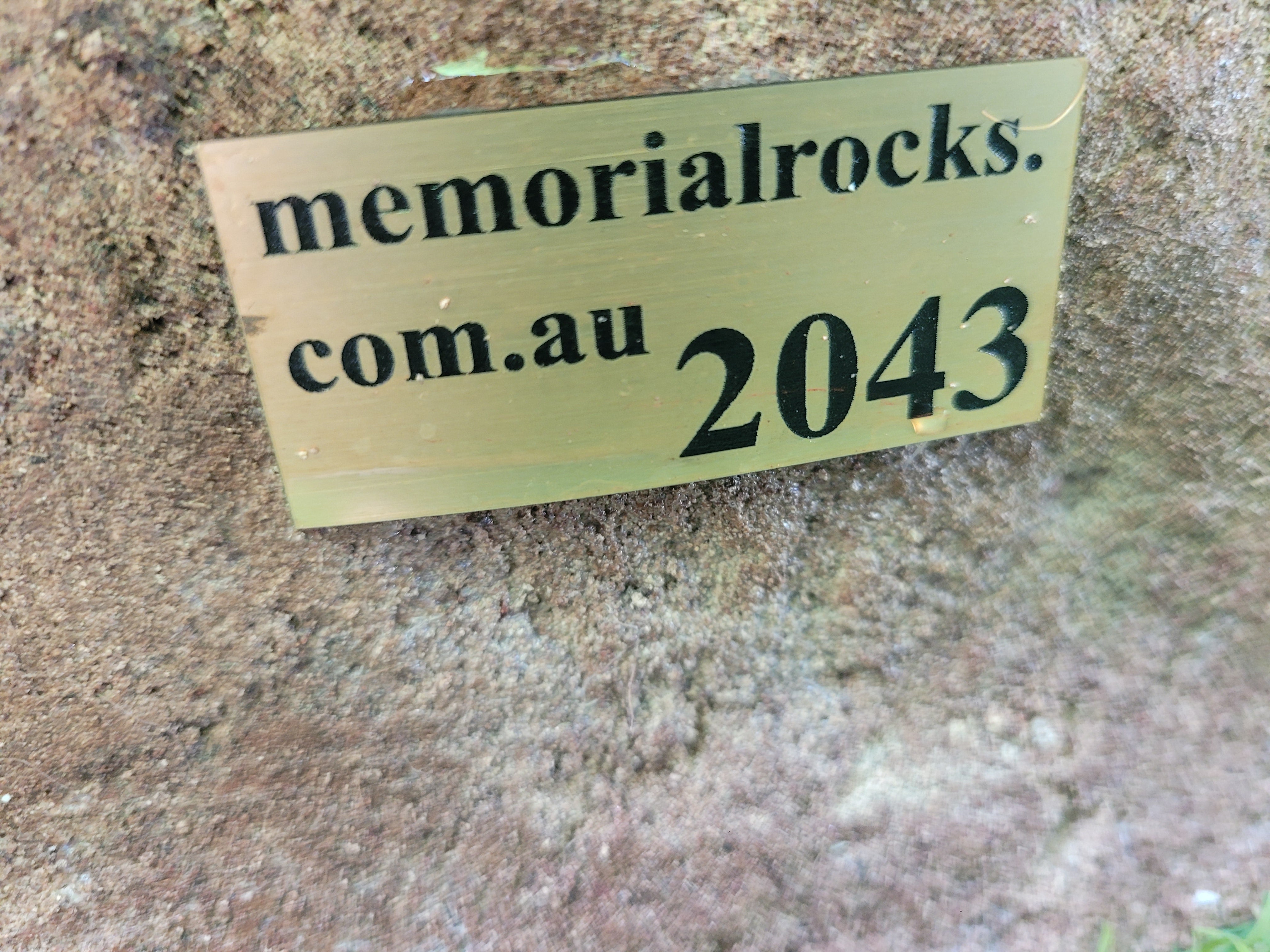 Memorial Rock Urn 2043 Large Double Brown