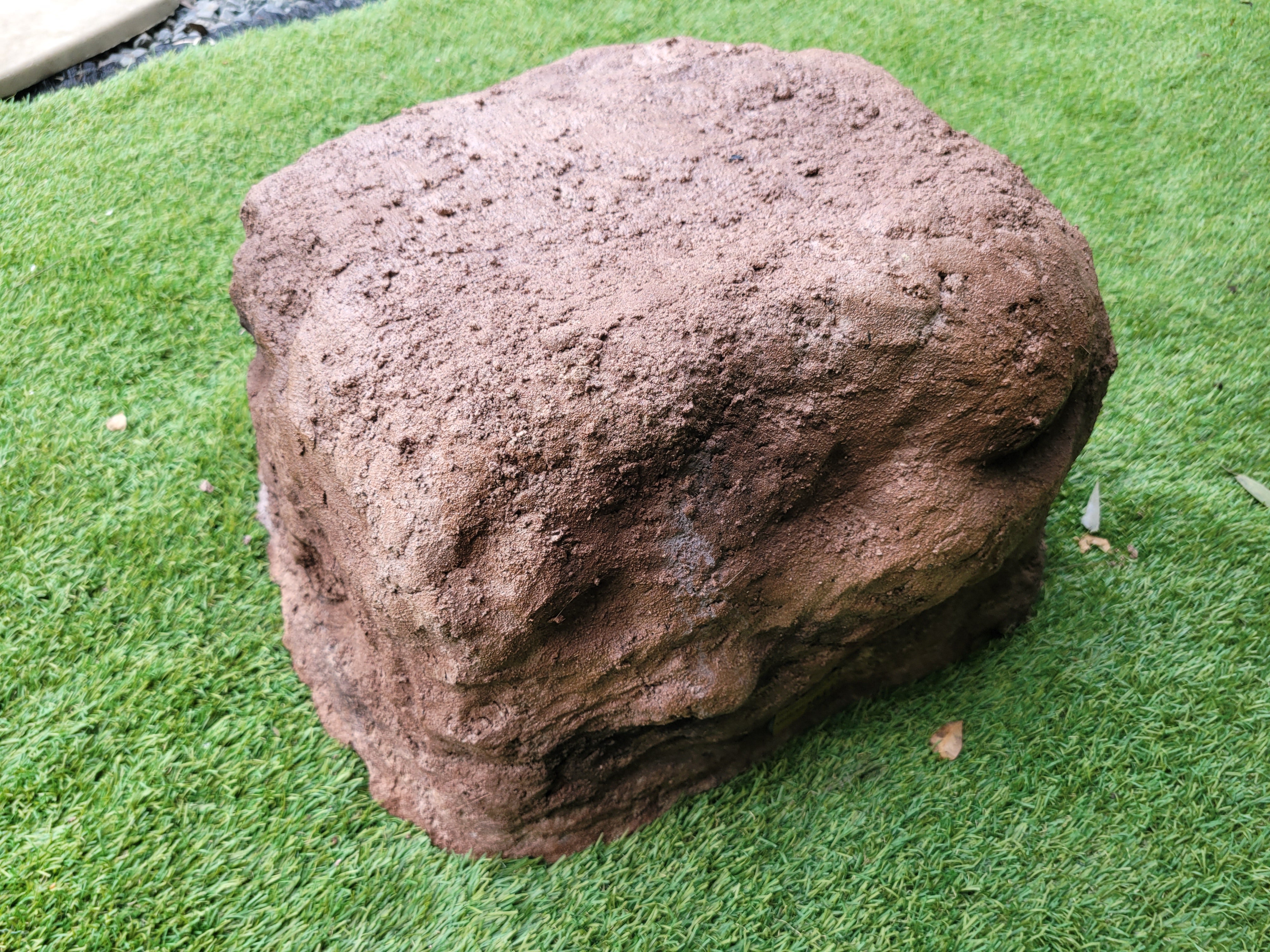 Memorial Rock Urn 2044 Large Double Brown