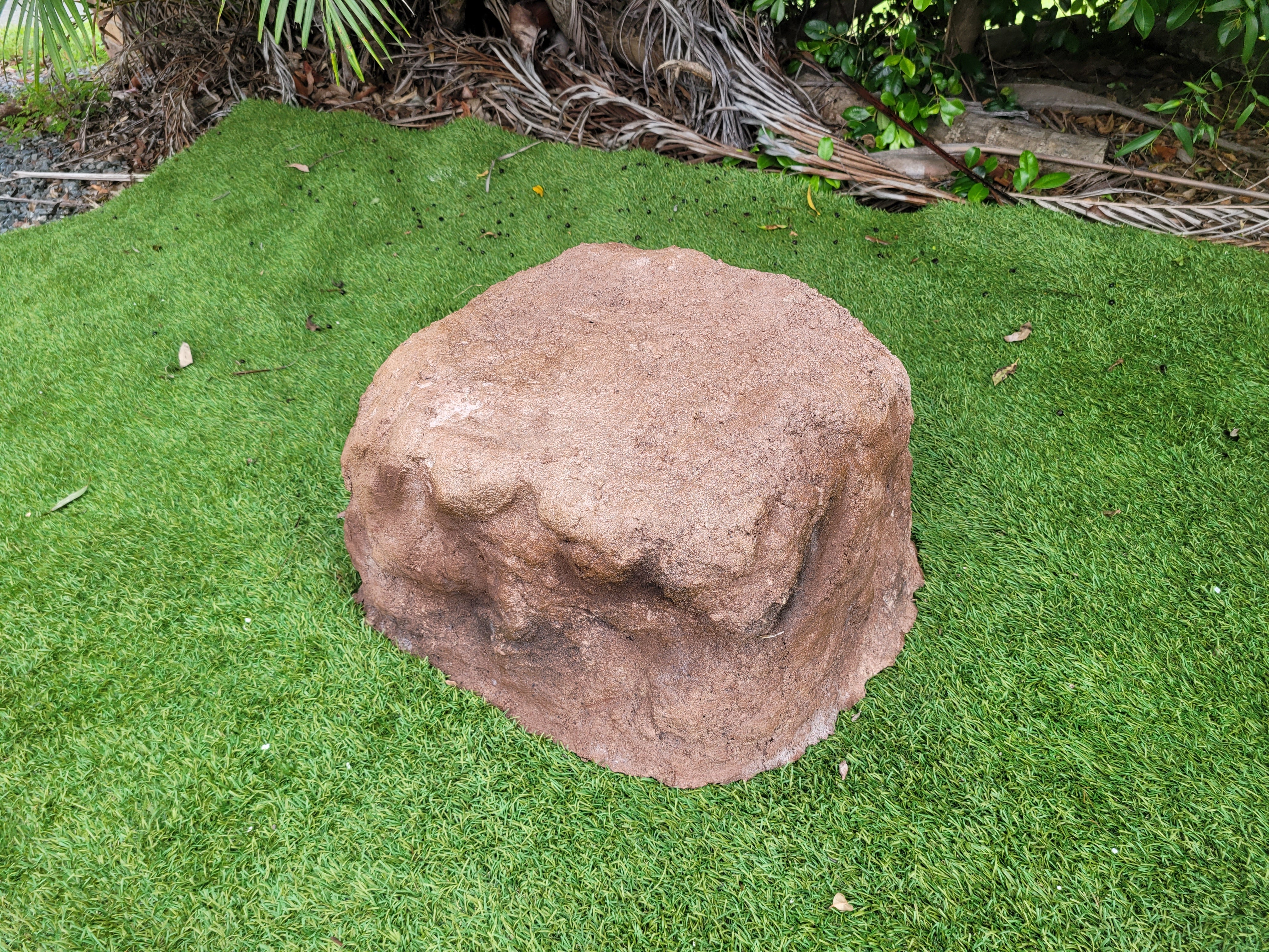 Memorial Rock Urn 2044 Large Double Brown