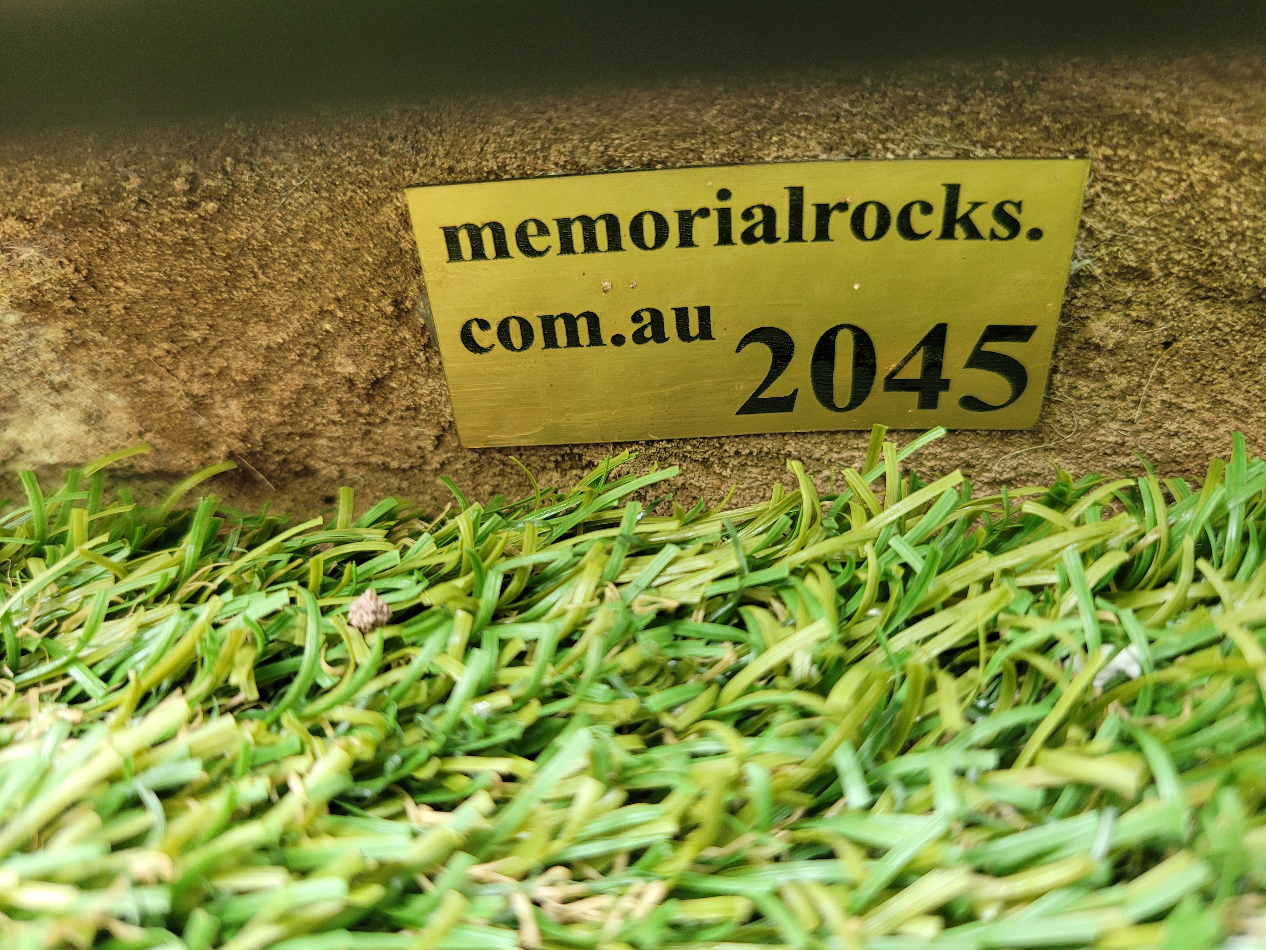 Memorial Rock Urn 2045 Regular Brown