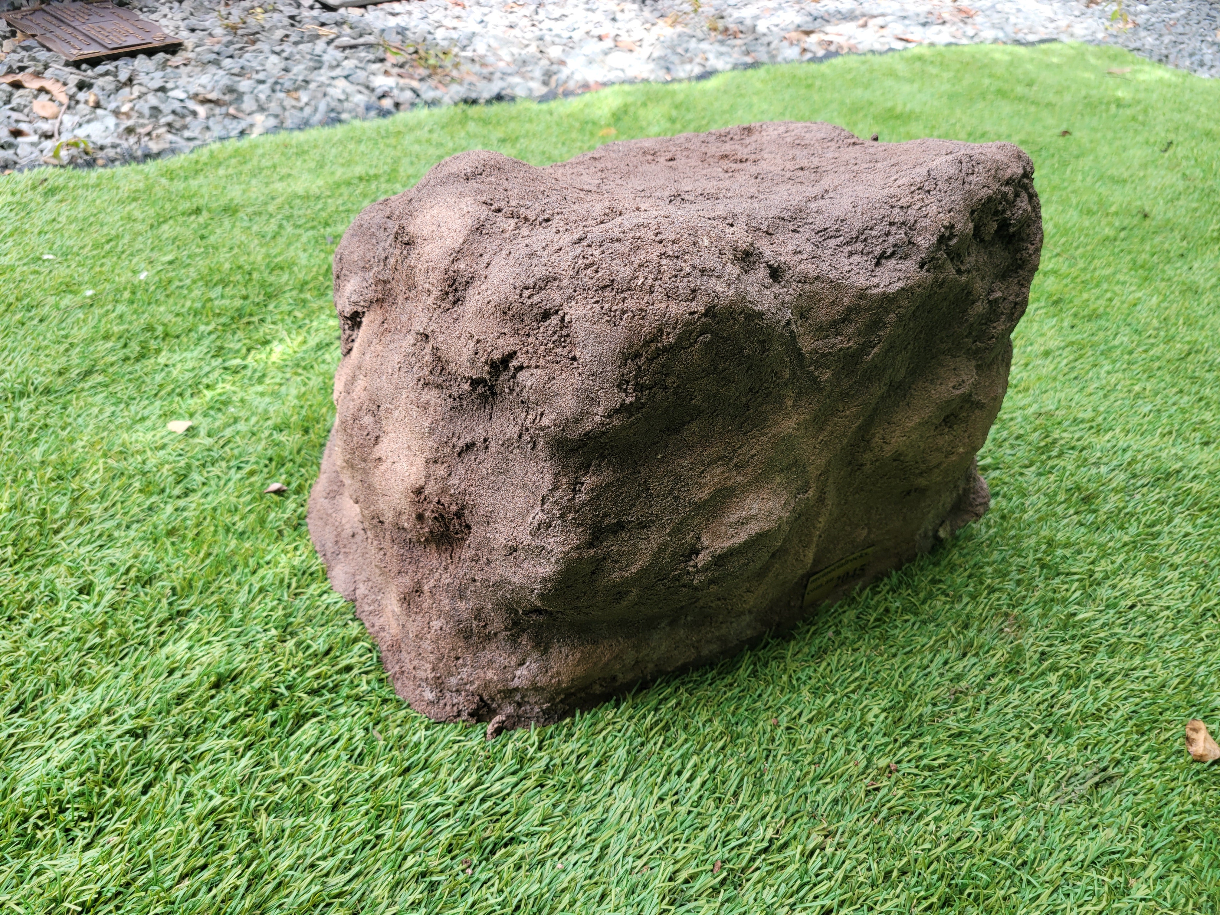 Memorial Rock Urn 2045 Regular Brown