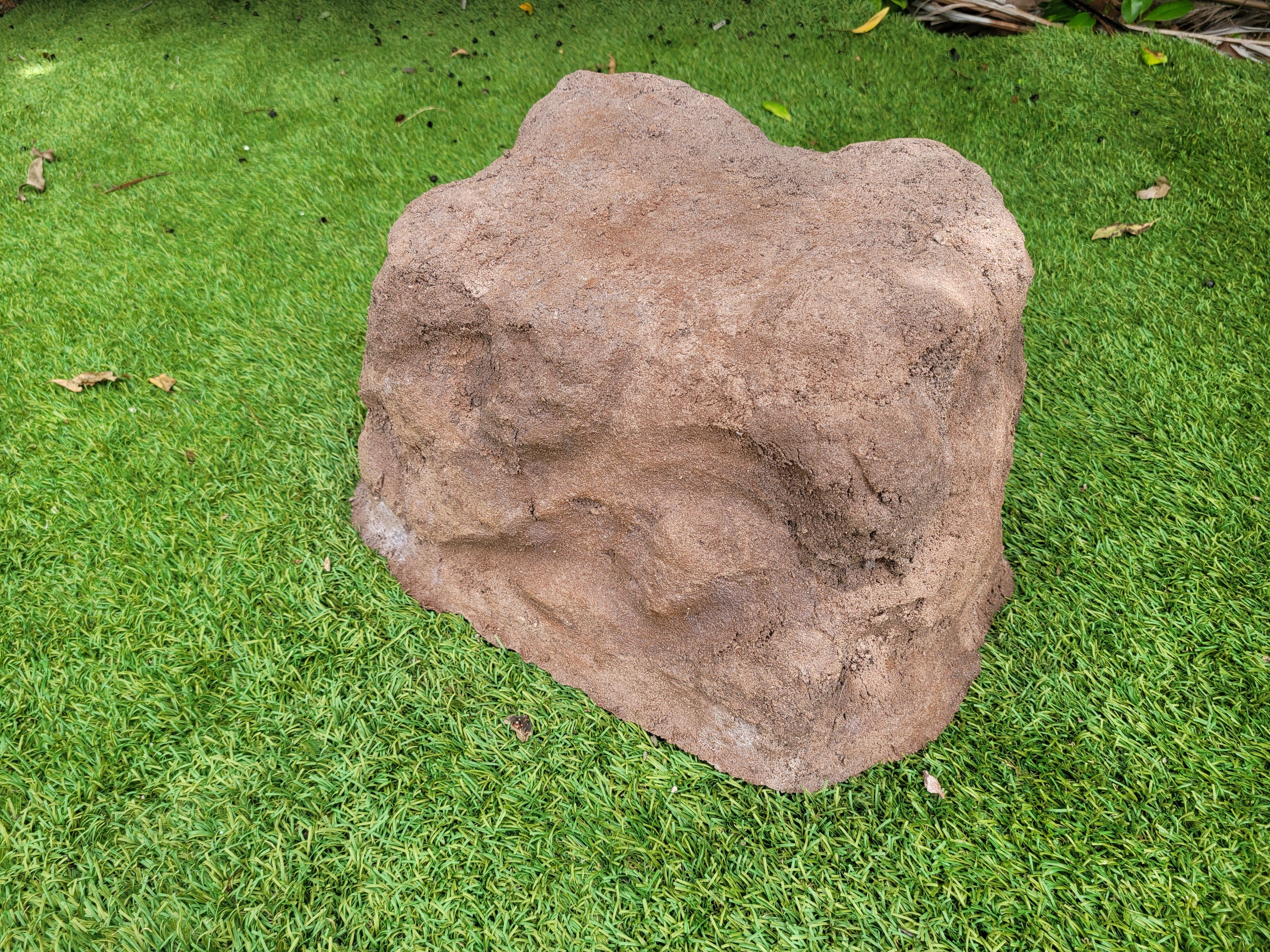 Memorial Rock Urn 2045 Regular Brown