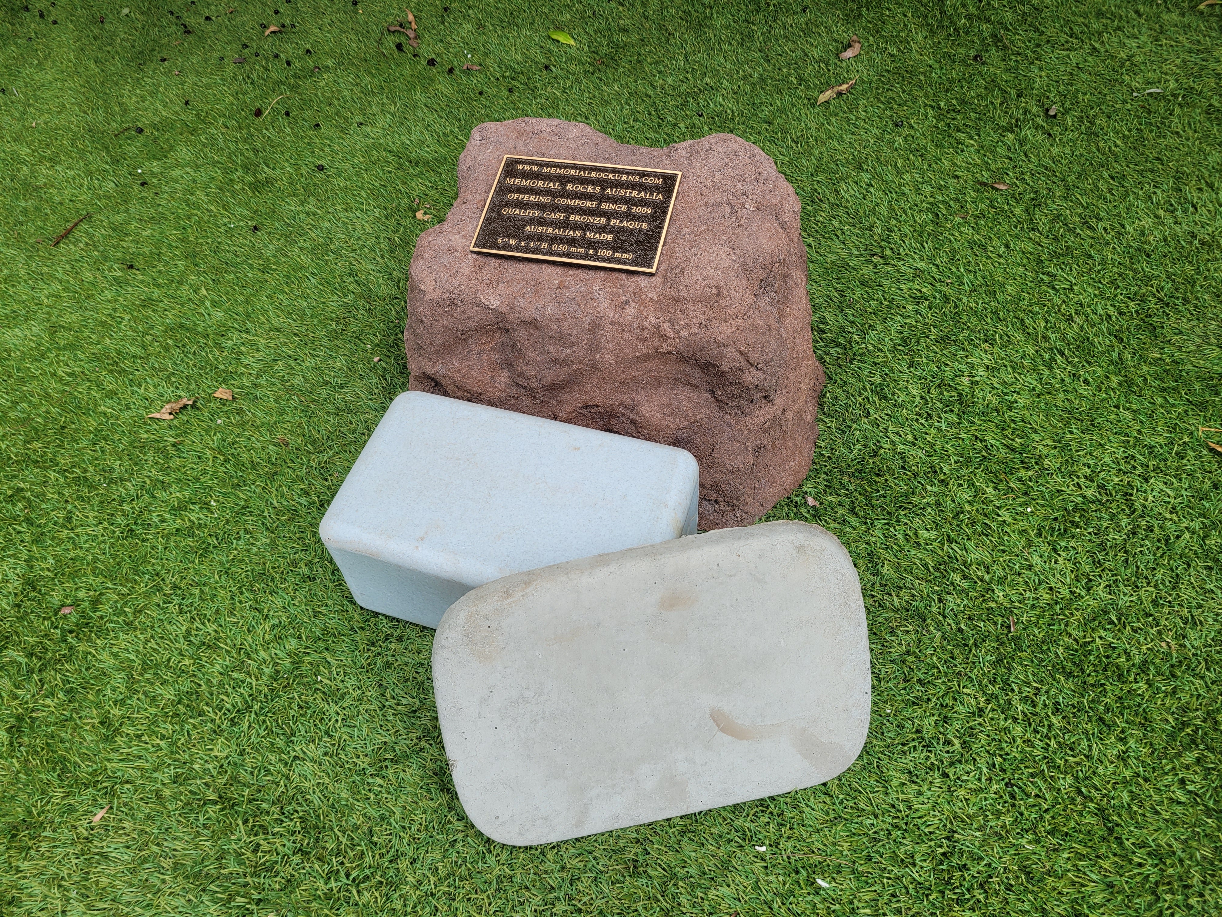 Memorial Rock Urn 2045 Regular Brown