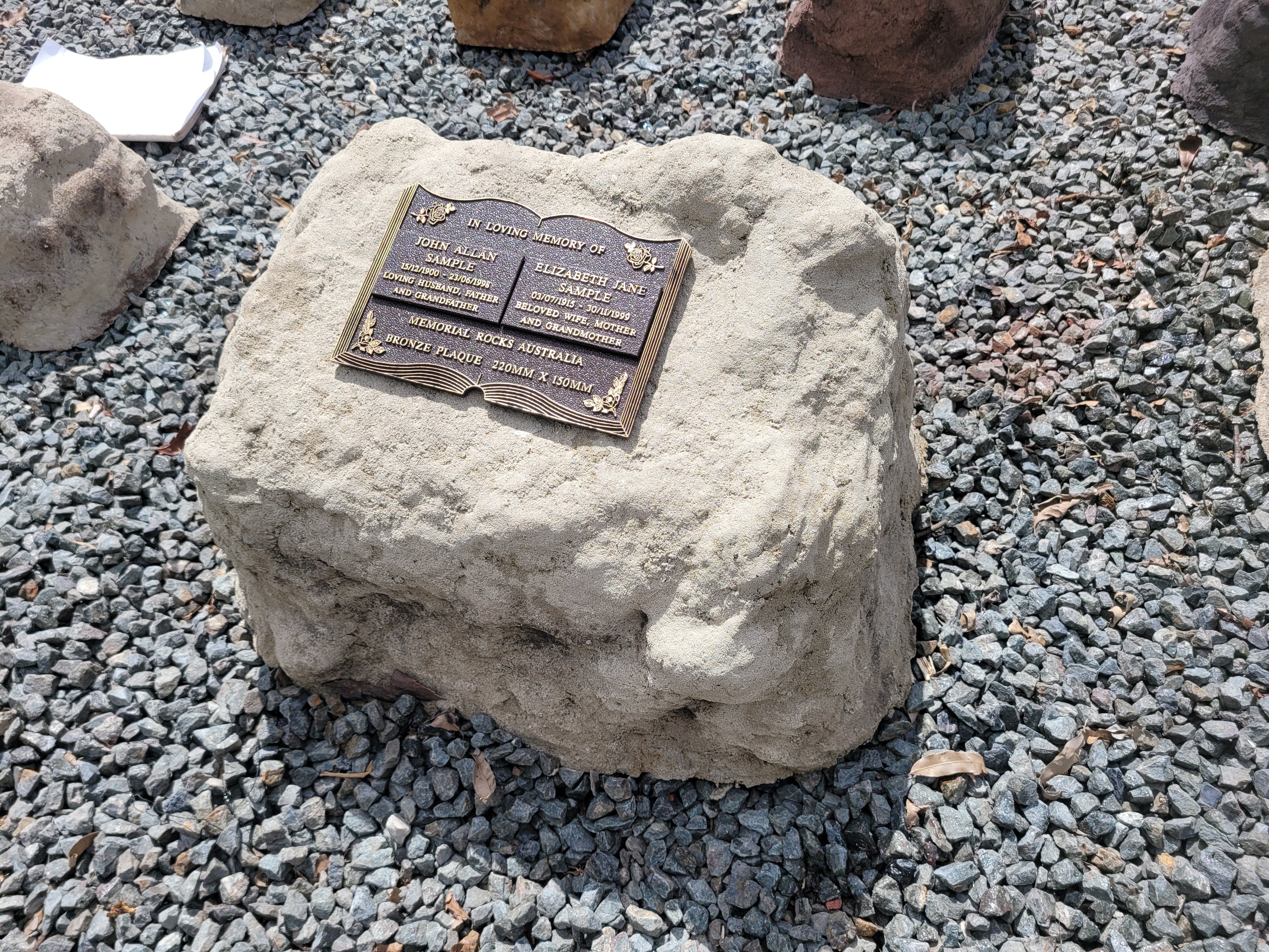 Memorial Rock Urn 2048 Extra-Large  Natural Riversand