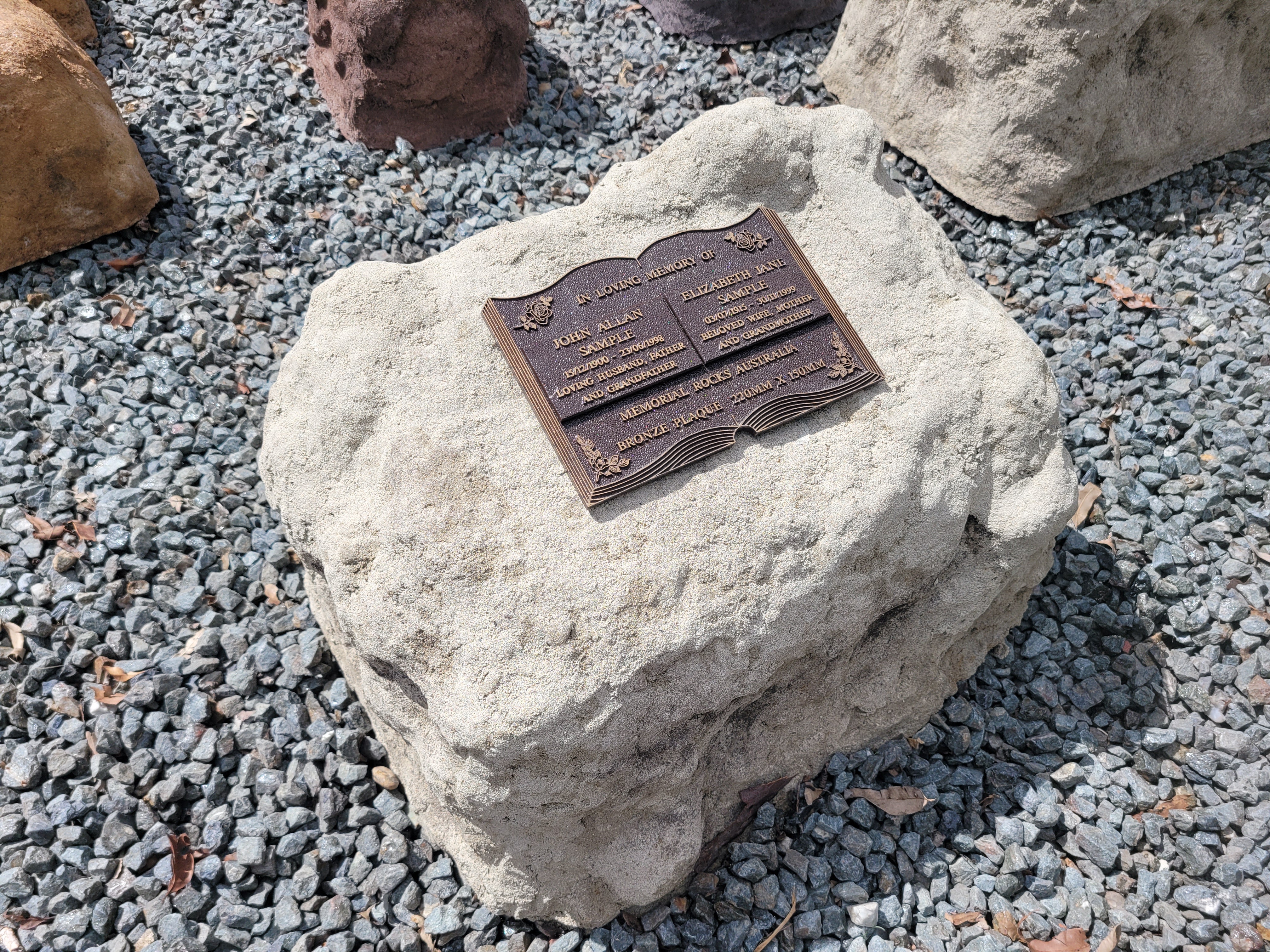 Memorial Rock Urn 2048 Extra-Large  Natural Riversand