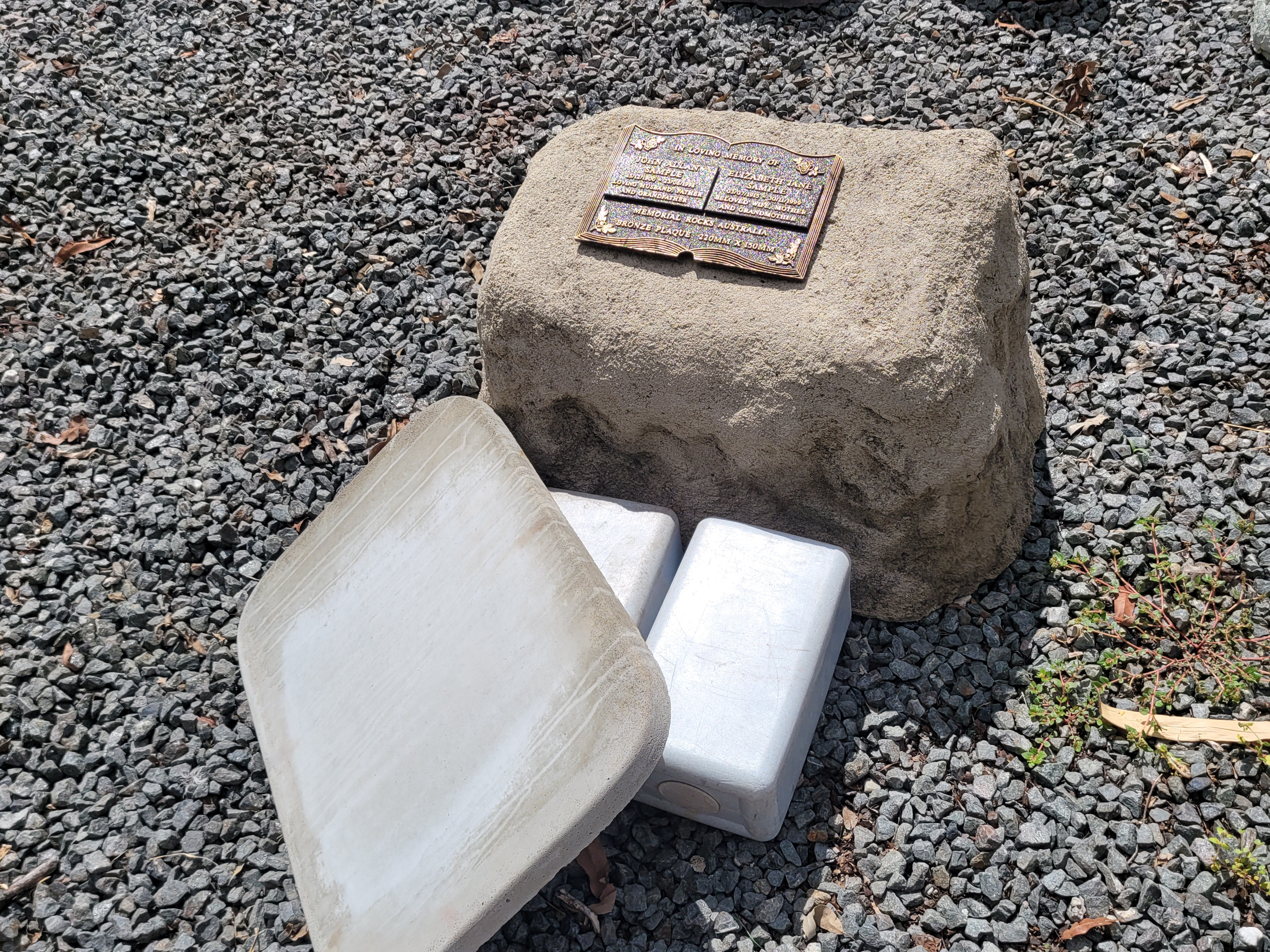 Memorial Rock Urn 2050 Extra-Large  Natural Riversand