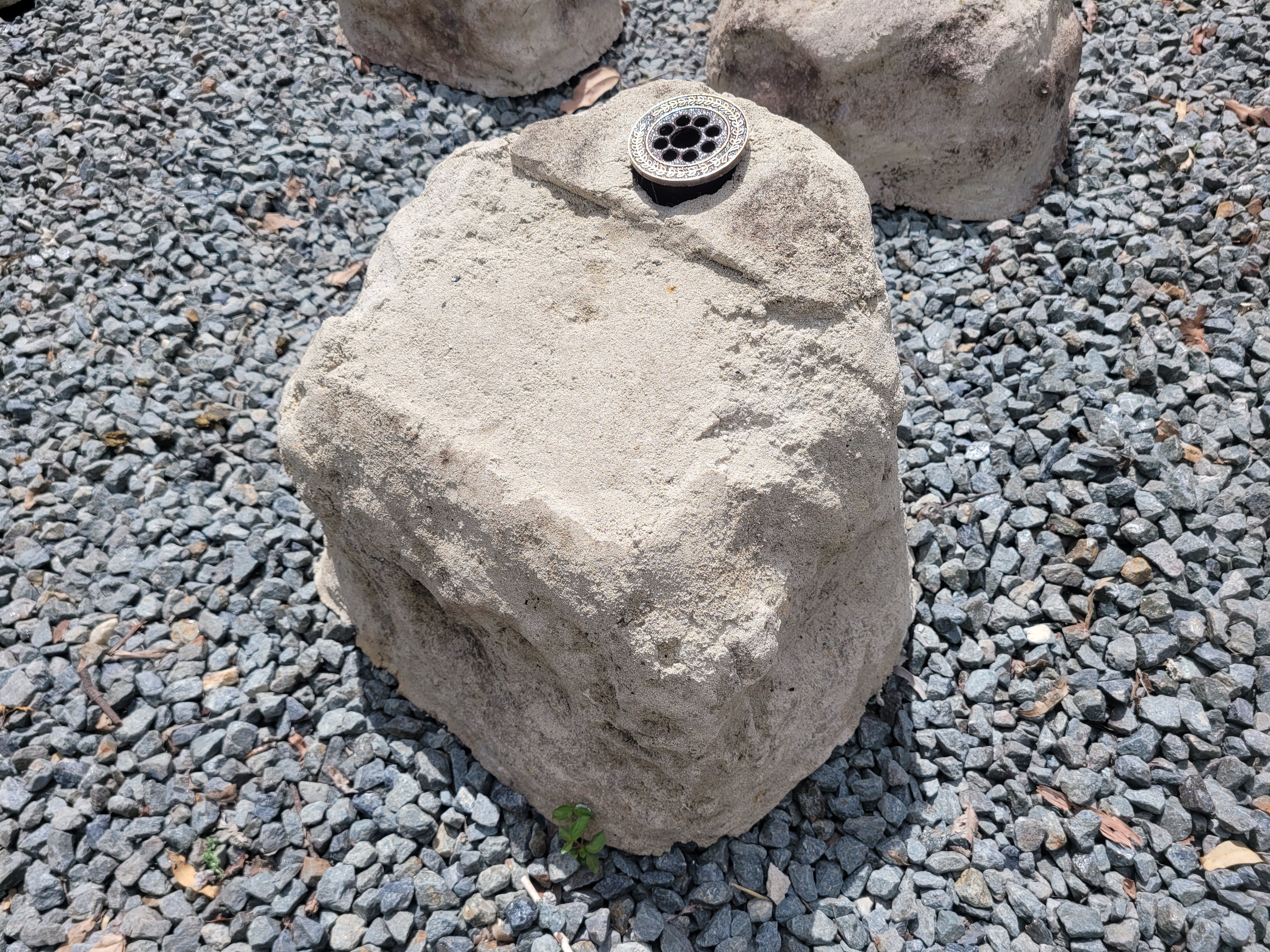 Large Memorial Rock Urn with Vase. 2054 Novelty