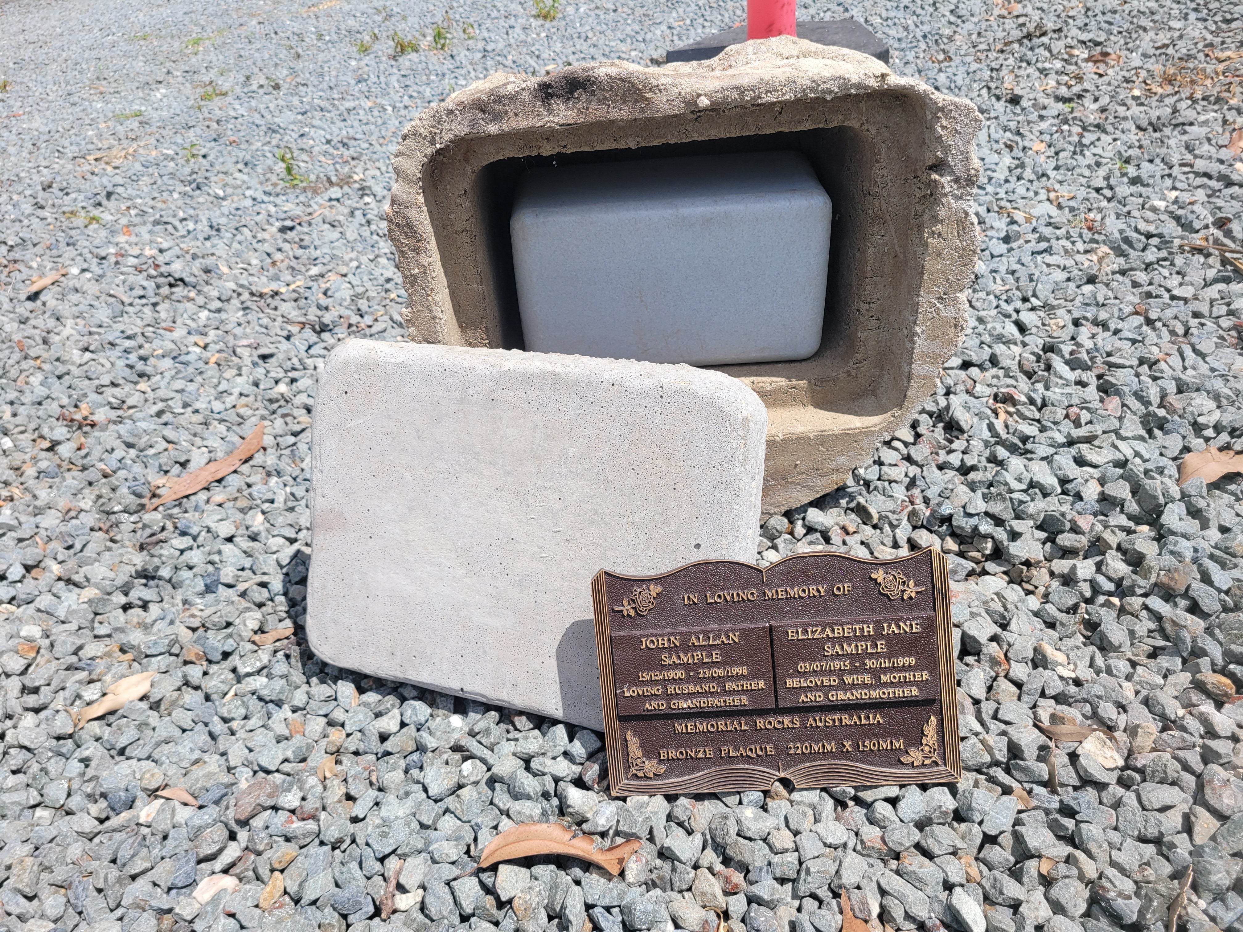 Large Memorial Rock Urn with Vase. 2055 Novelty