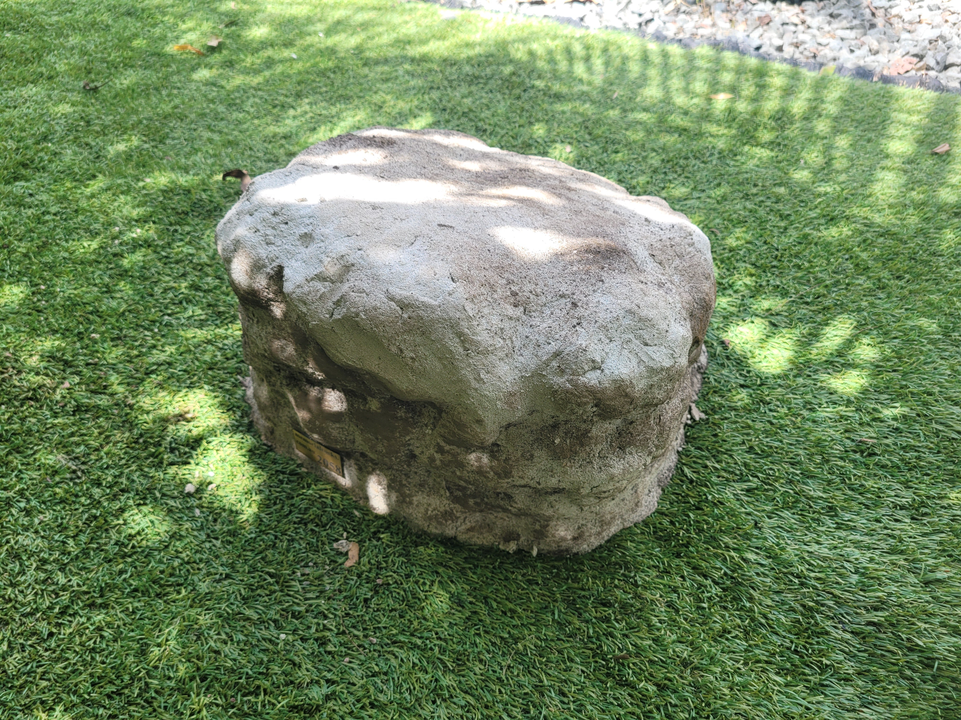 Memorial Rock Urn 2058 Medium Natural Riversand