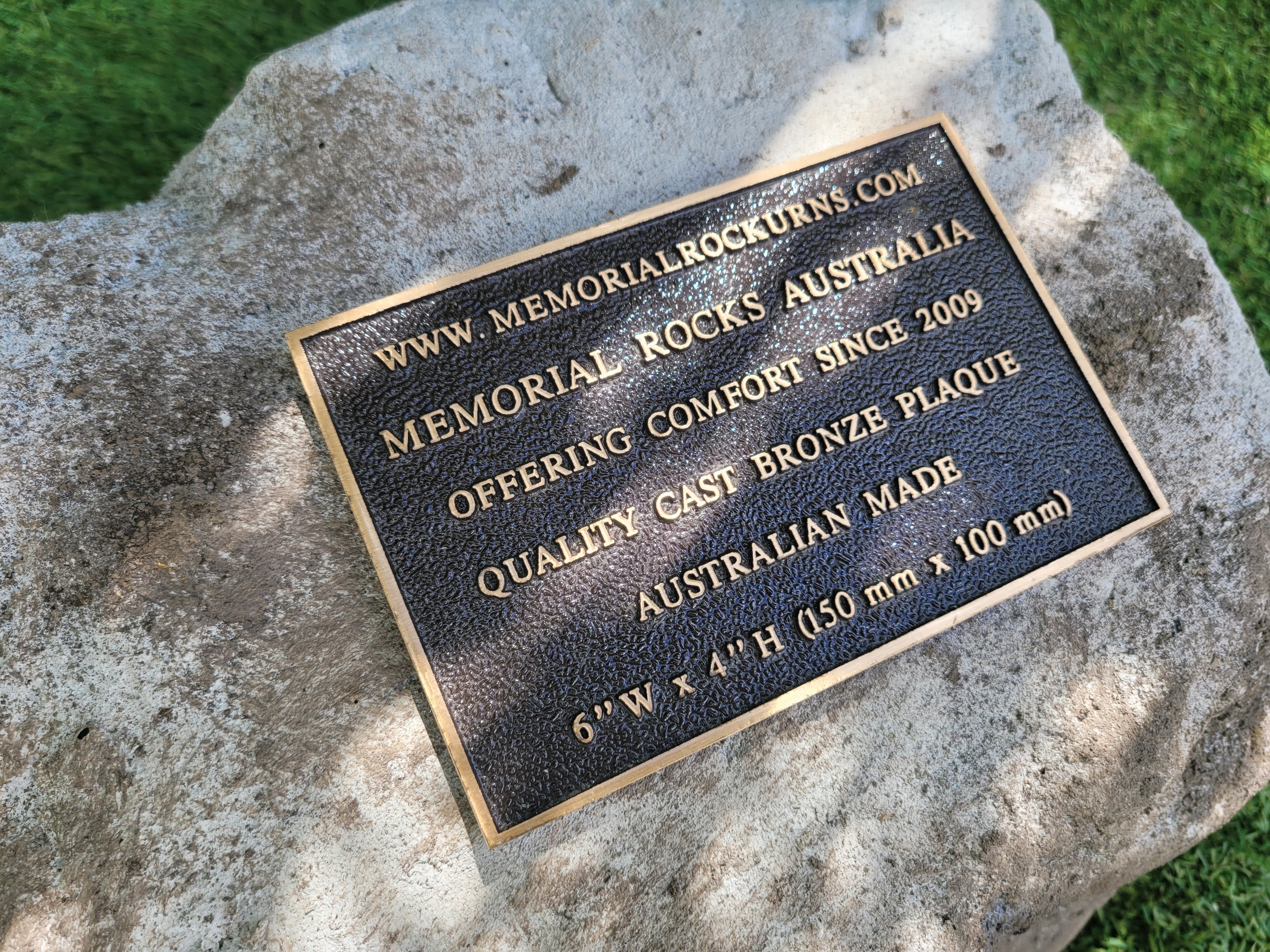 Memorial Rock Urn 2058 Medium Natural Riversand