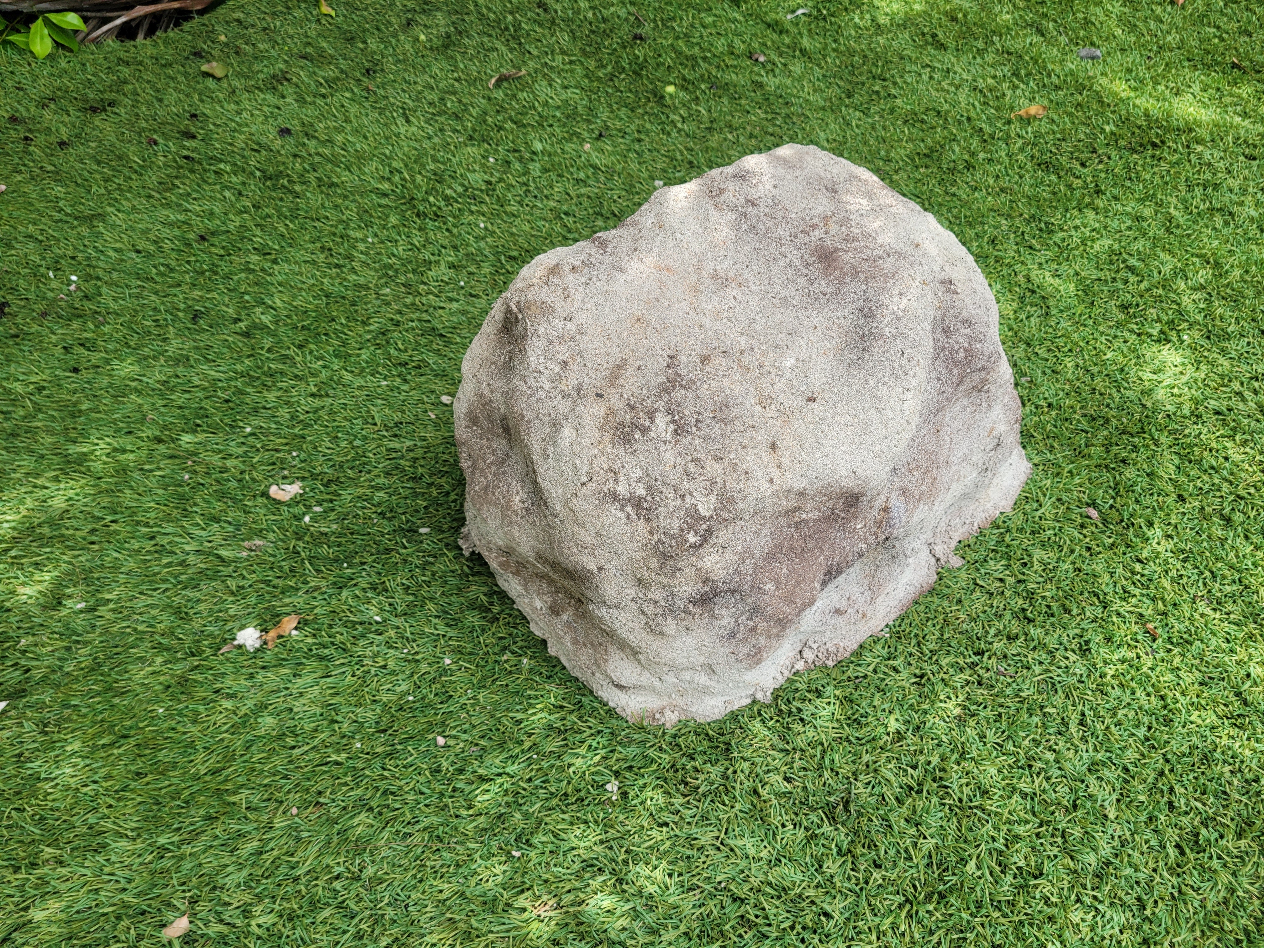 Memorial Rock Urn 2060 Regular Natural Riversand