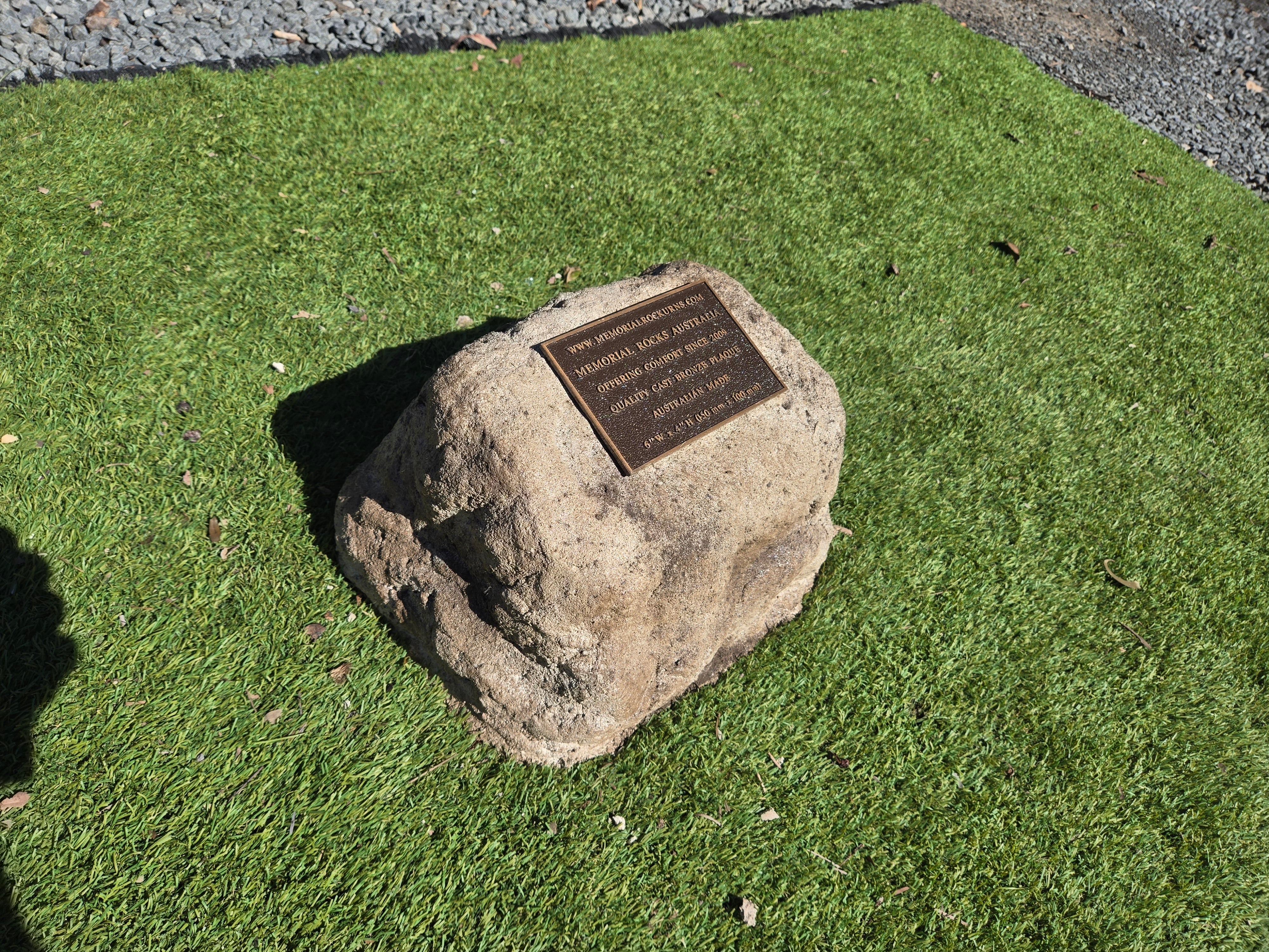 Memorial Rock Urn 2173 Medium Natural Riversand