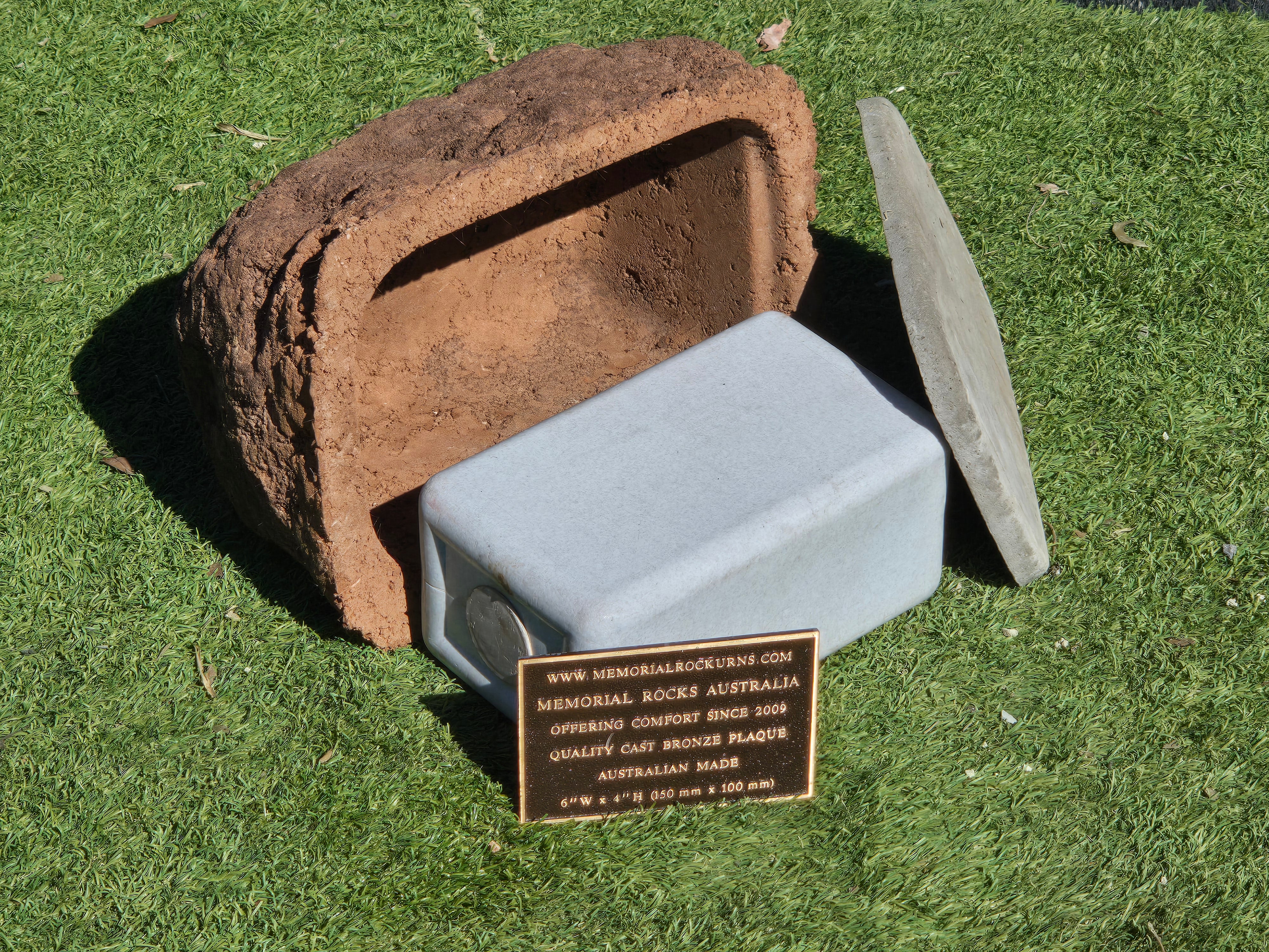 Memorial Rock Urn  2186 Regular Brown