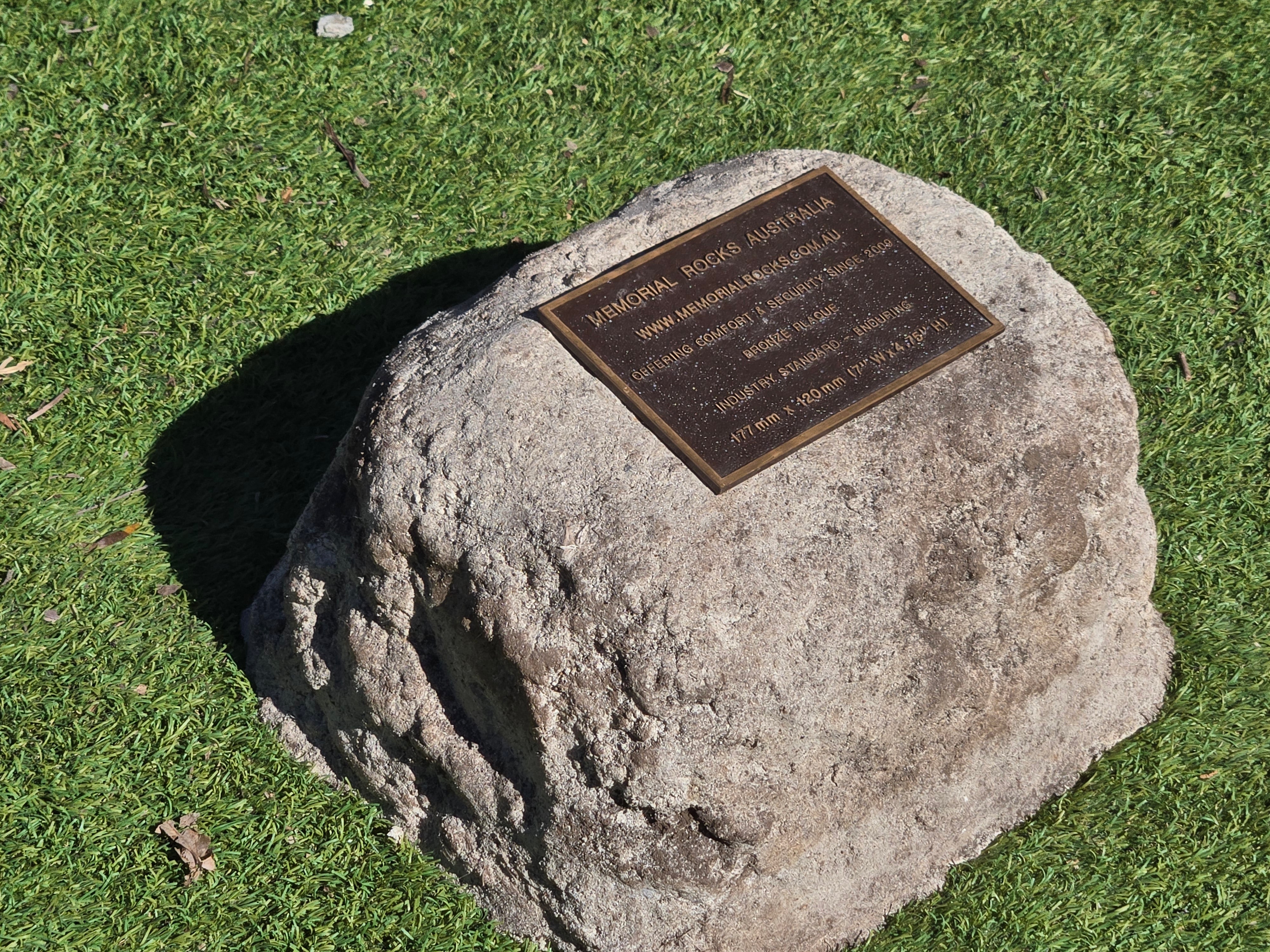 Memorial Rock Urn 2189 Large Natural Riversand