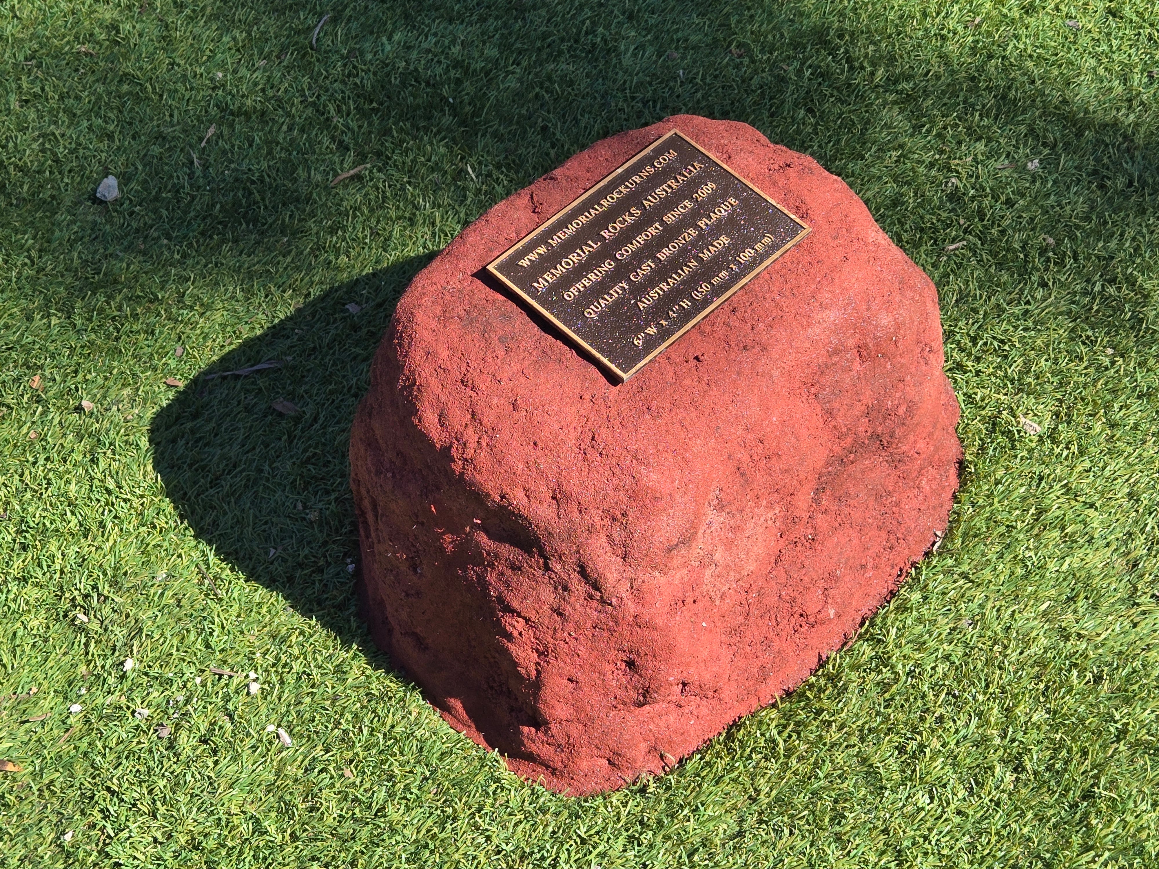 Memorial Rock Urn 2197 Medium Red