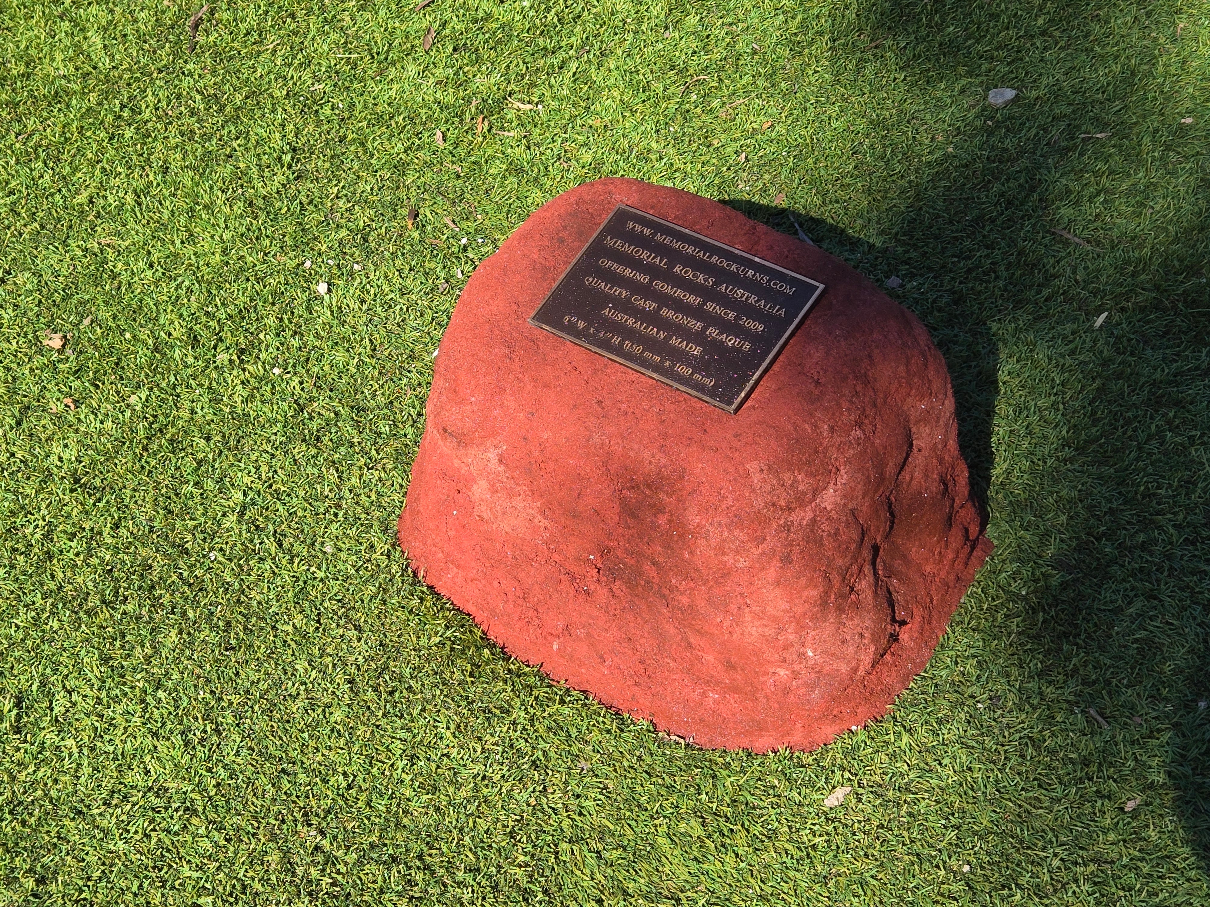 Memorial Rock Urn 2197 Medium Red