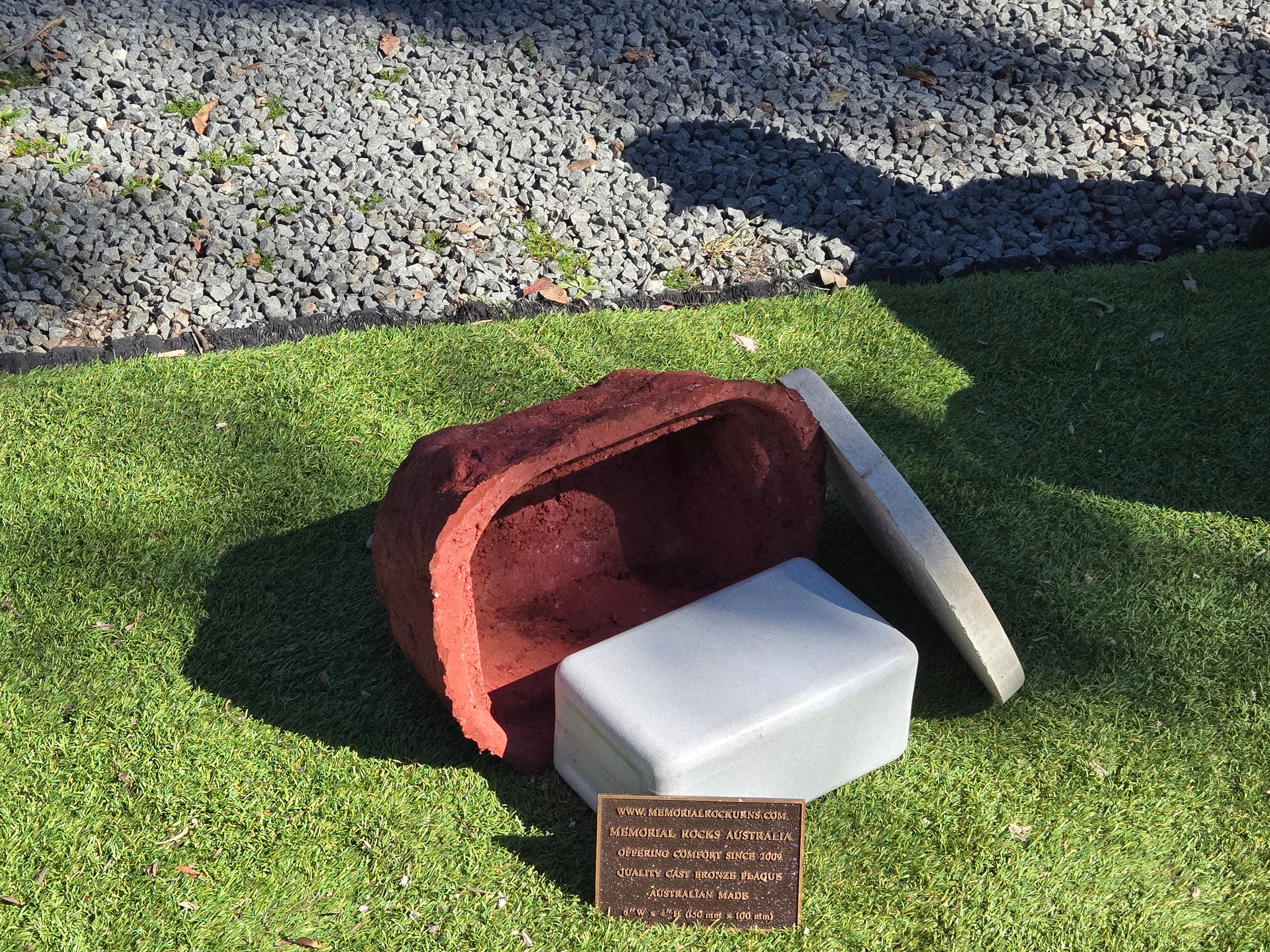 Memorial Rock Urn 2197 Medium Red