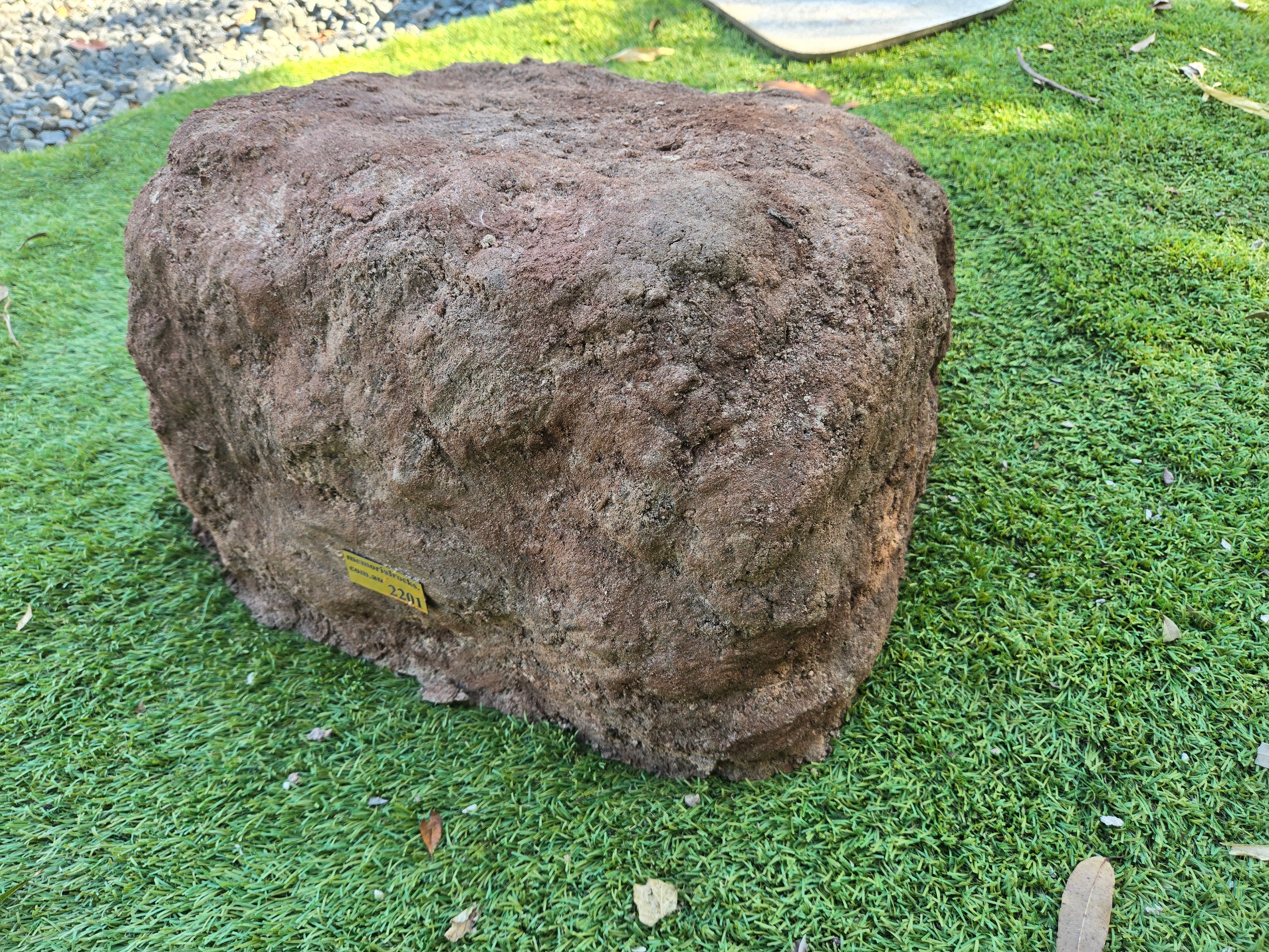 Memorial Rock Urn 2201 Large Double Brown