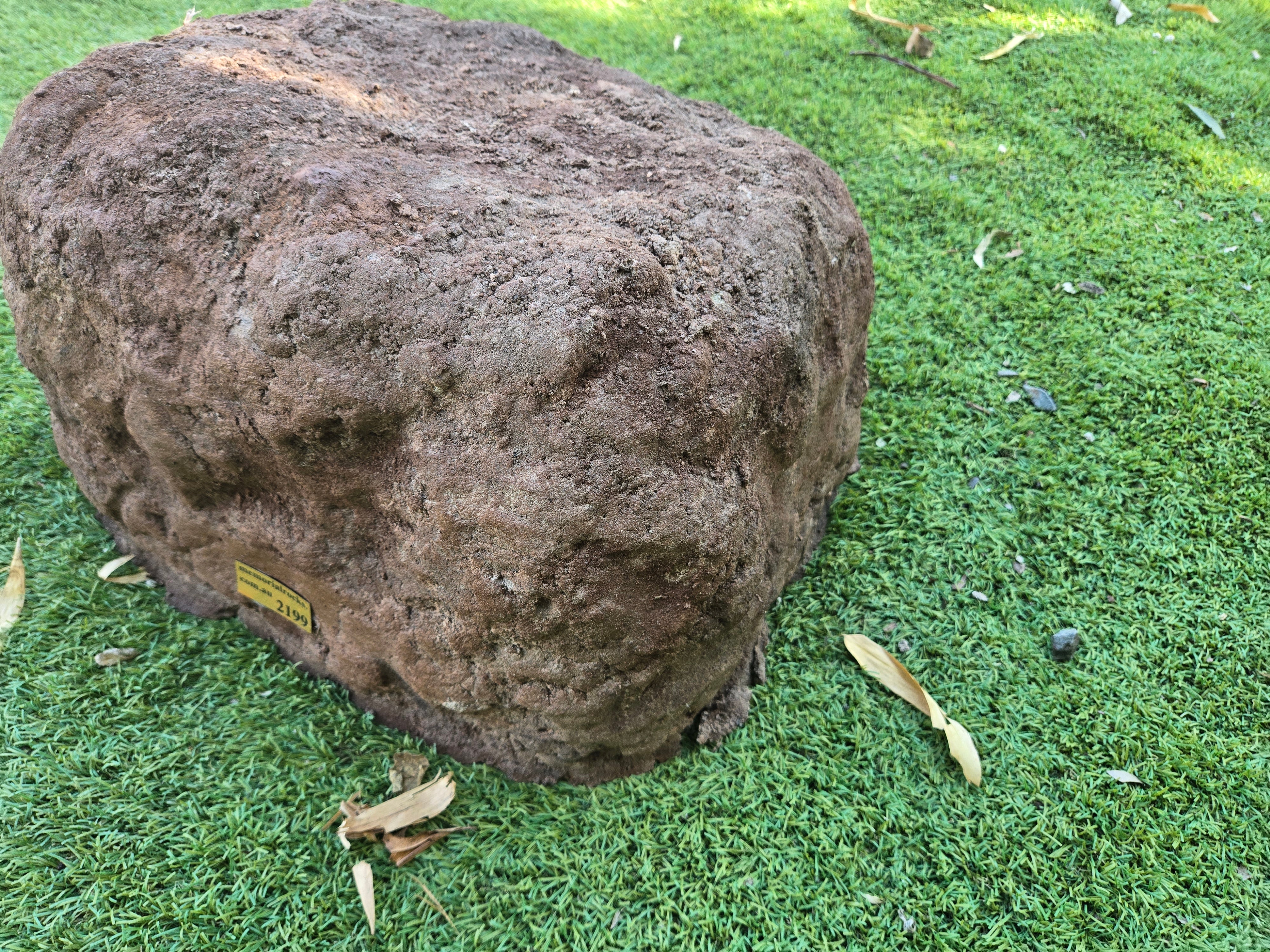Memorial Rock Urn 2199 Large Double Brown