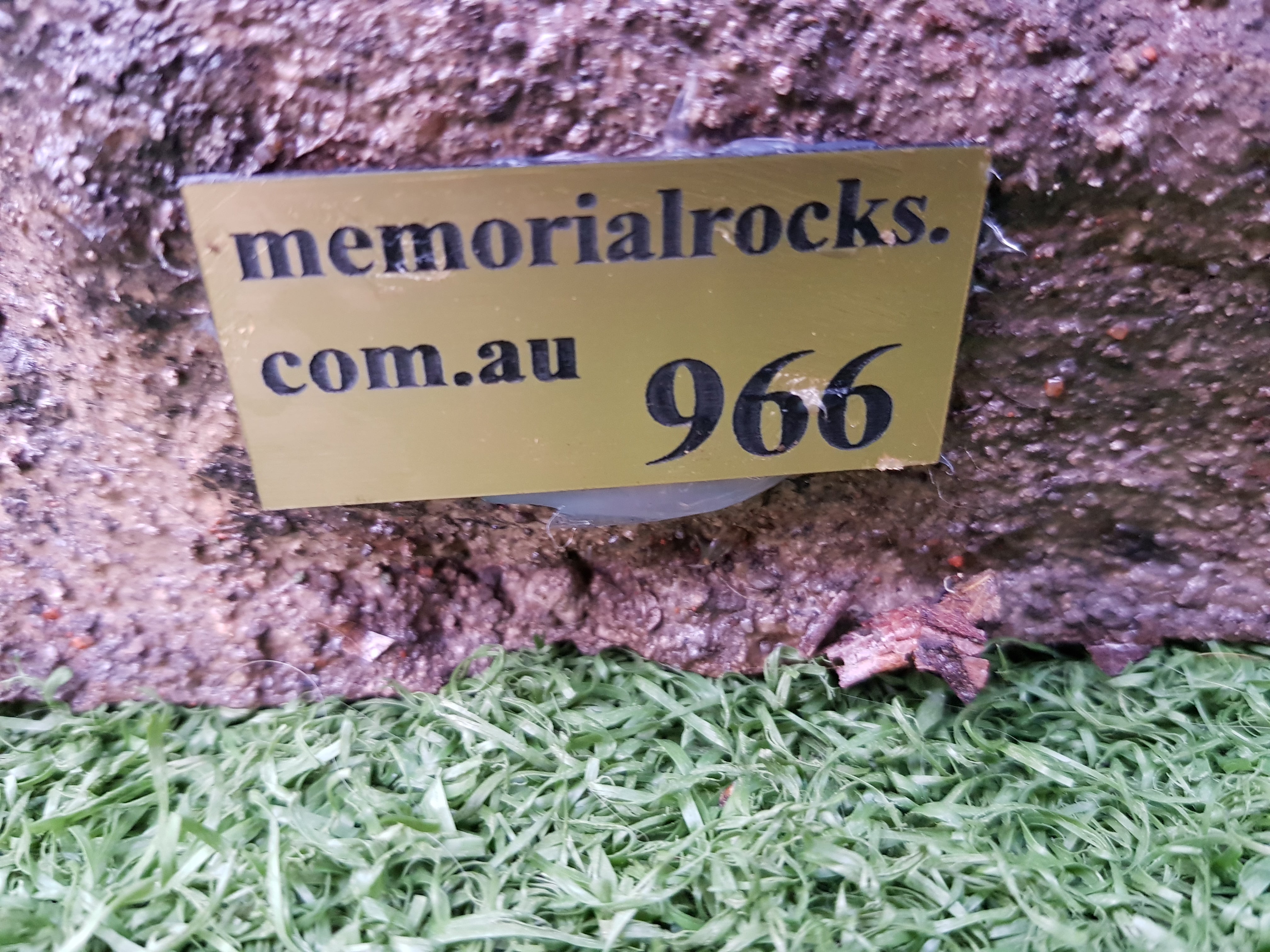 Medium Memorial Rock Urn 966 Novelty